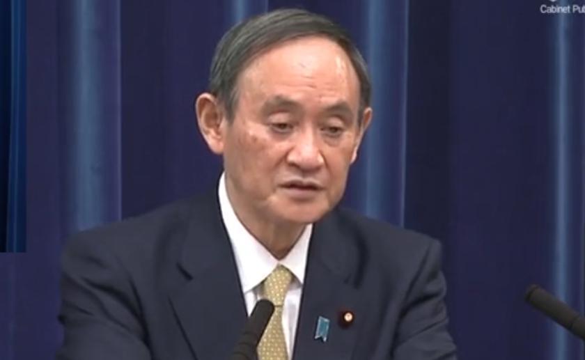 日本武肺確診者陸續出現在家中等待病床時病逝案例,日本首相菅義偉對此致歉。(翻攝菅義偉臉書)