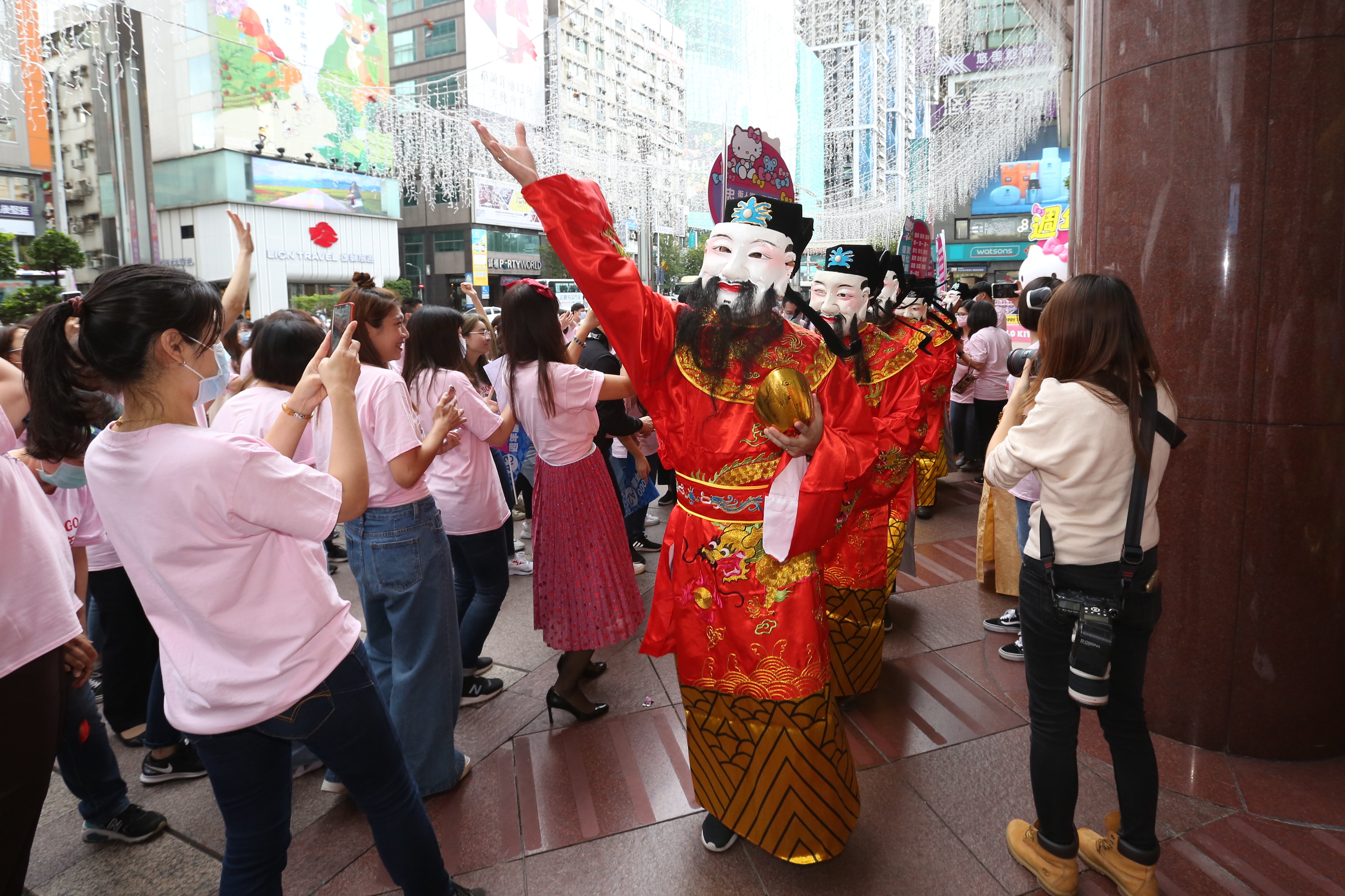 農曆春節中，有3個最強補財庫吉日，初四迎財神是其一。