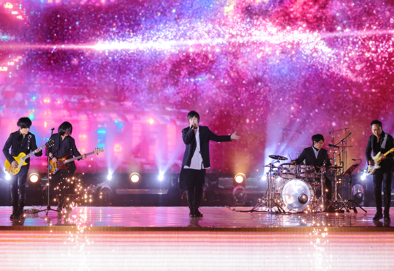 為了安全起見，五月天原訂2月在台中舉辦的5場演唱會，已宣布全數延期。（相信音樂提供）