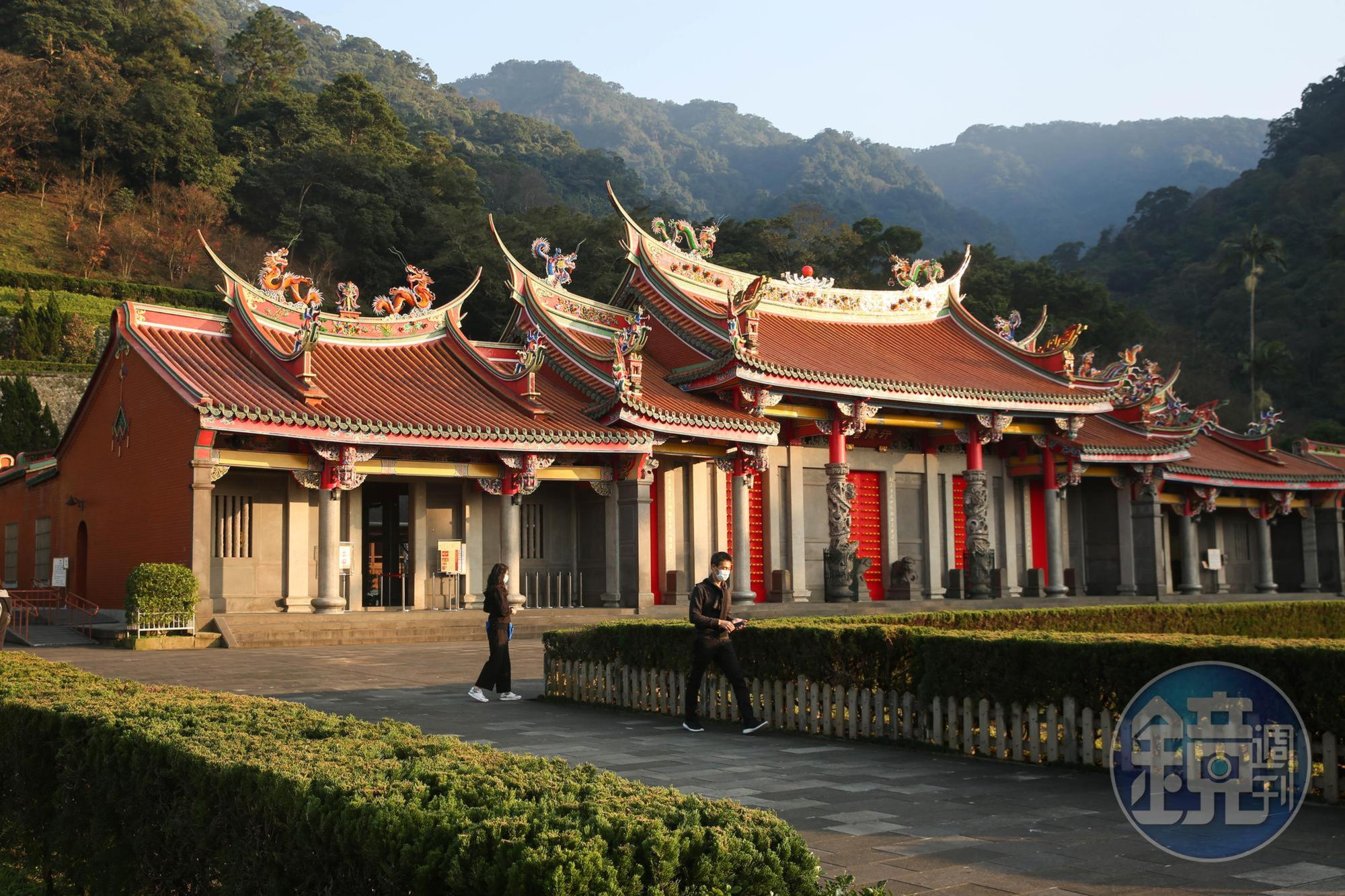 權證小哥有空時，最愛跑去三峽行修宮放空，那兒讓他感到平靜。