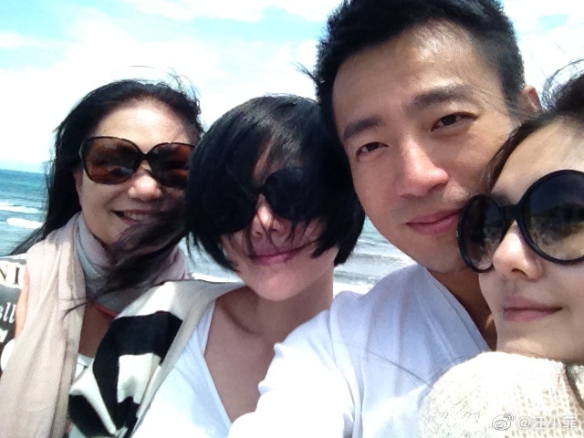 汪小菲深夜喊「3個女人那麼愛我」，網友驚：「居然沒提玥兒」。（翻攝自汪小菲微博）