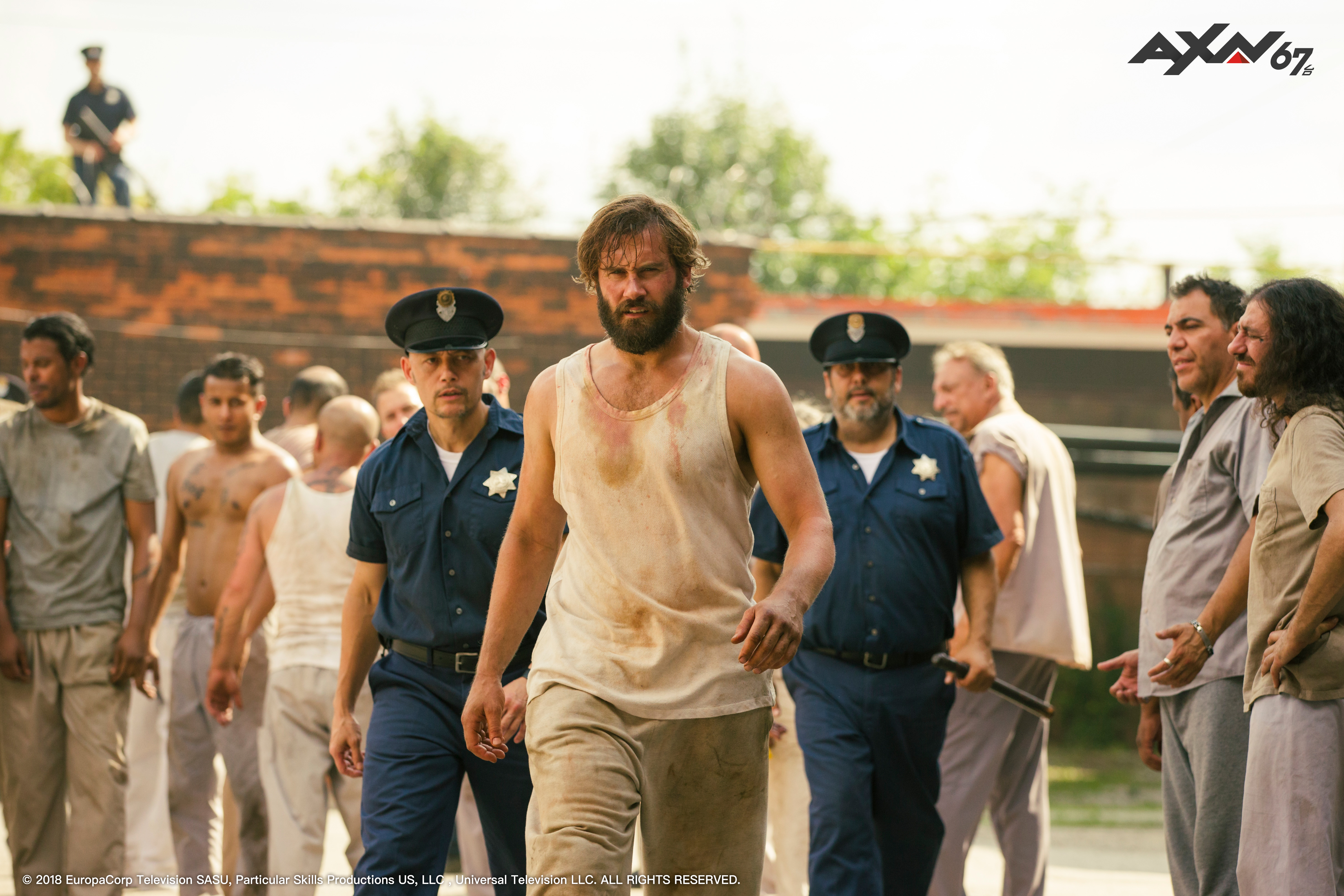 影集《即刻救援》第2季一開場就是墨西哥監獄的鬥毆場面，連克里夫史丹頓都承認這場戲打到讓他難以忘懷。（AXN提供）