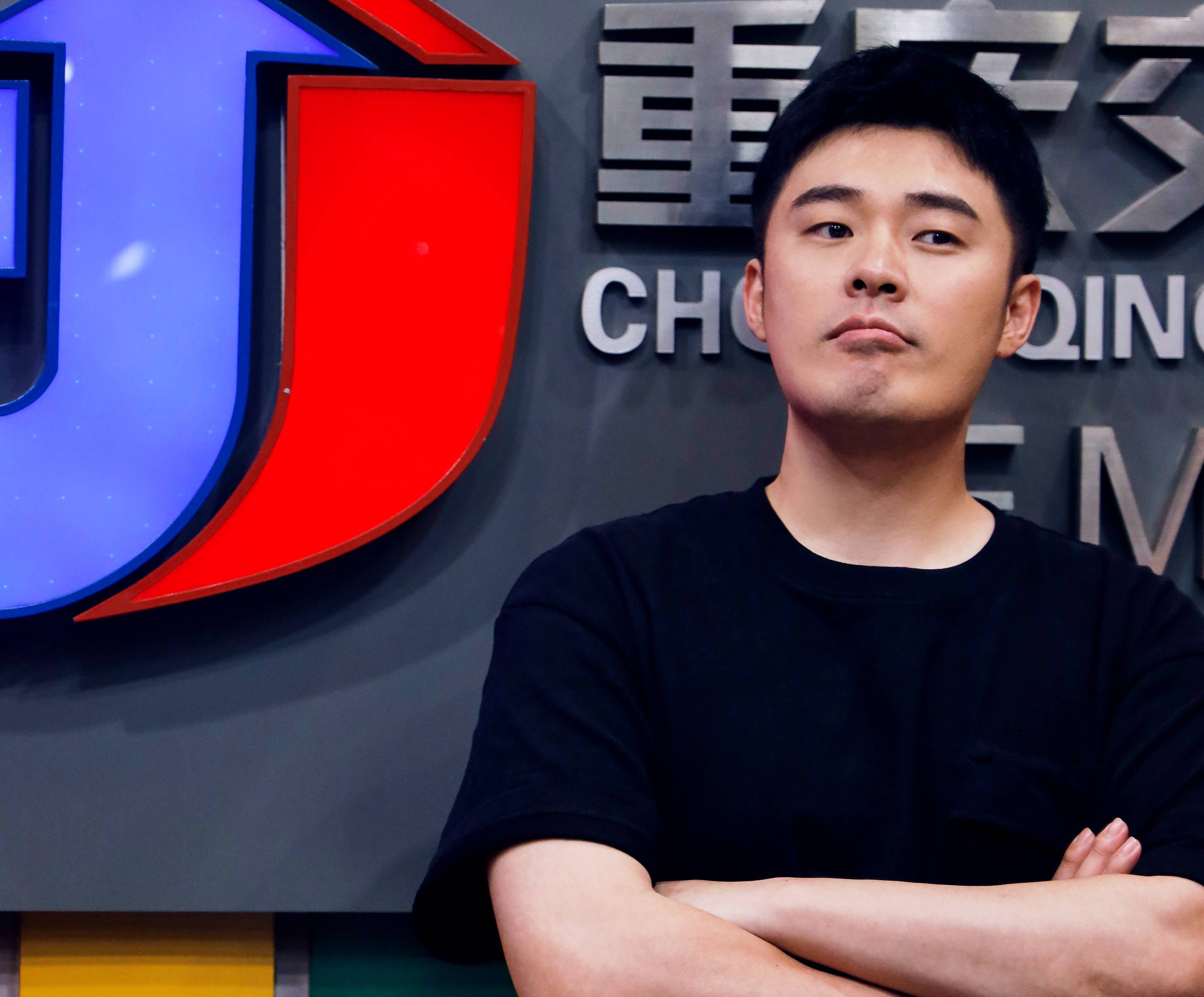 陳赫因參加陸綜《奔跑吧兄弟》身價暴漲，也不時在網上炫富。（翻攝自陳赫微博）