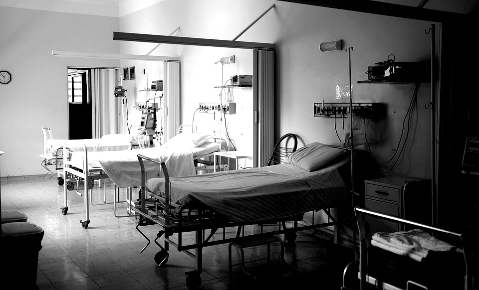 義大利一位醫師為了空出病床，用藥害死2名病患。（示意圖，pixabay）