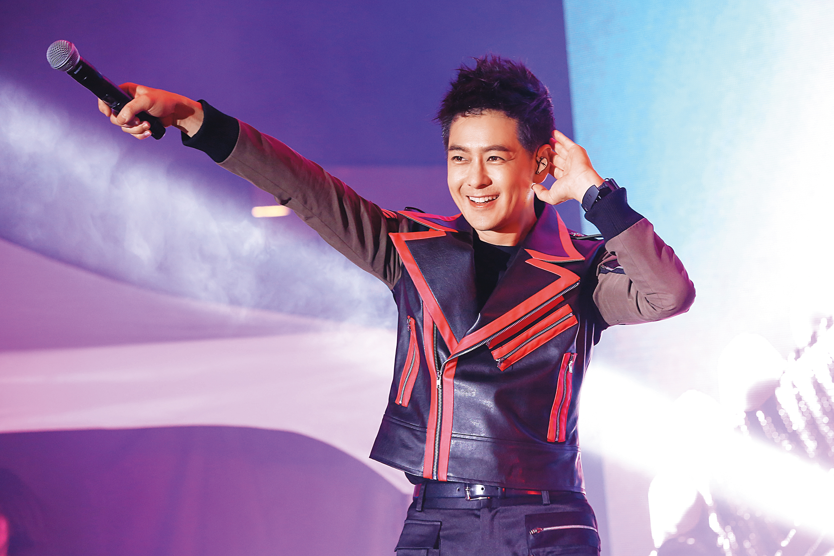 46歲的林志穎入行28年人氣依舊，2018年更推出25週年紀念專輯，並舉行大型記者會及簽名會，造成轟動。