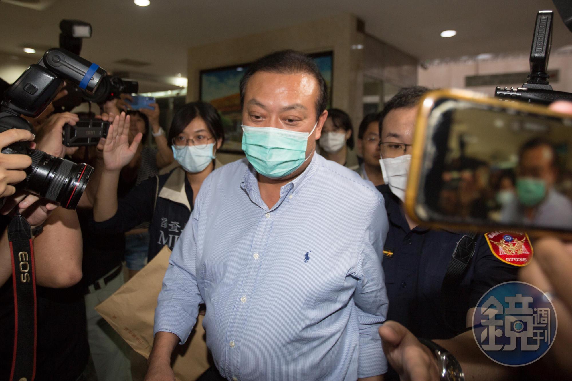 遭羈押的蘇震清表示自己不會逃亡,合議庭認為,已無羈押必要,准以1,000萬交保,並按時向警局報到。(本刊資料照)