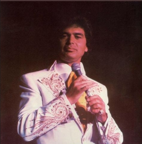 英格伯·漢普汀克入行65年，唱紅無數情歌。（翻攝自jxe_engelbert instagram）