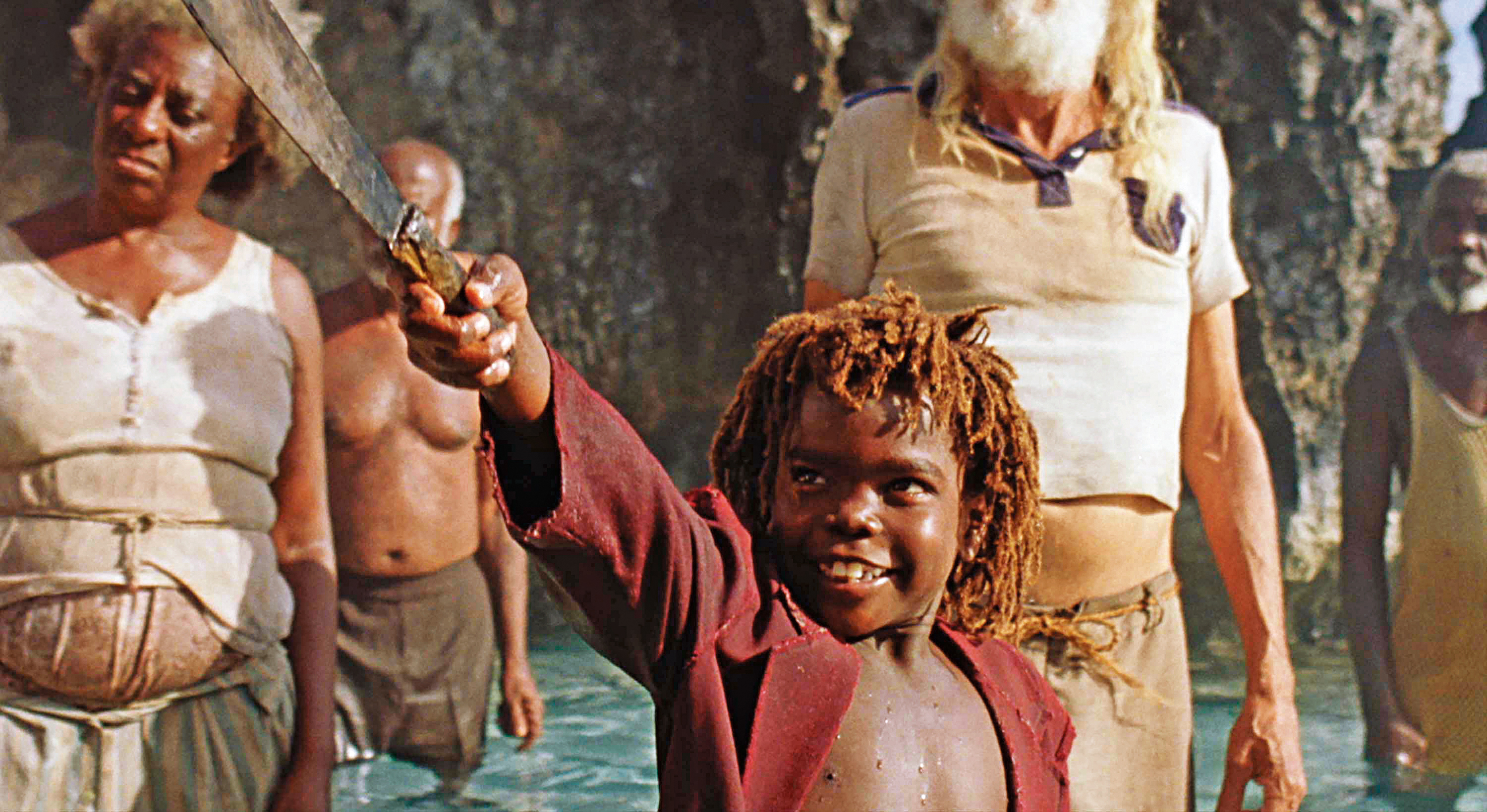 《溫蒂》從小女孩的視角出發，重新解構了《彼得潘》故事，大家耳熟能詳的「小飛俠」也變成了黑人男孩。（翻攝自searchlightpictures.com）