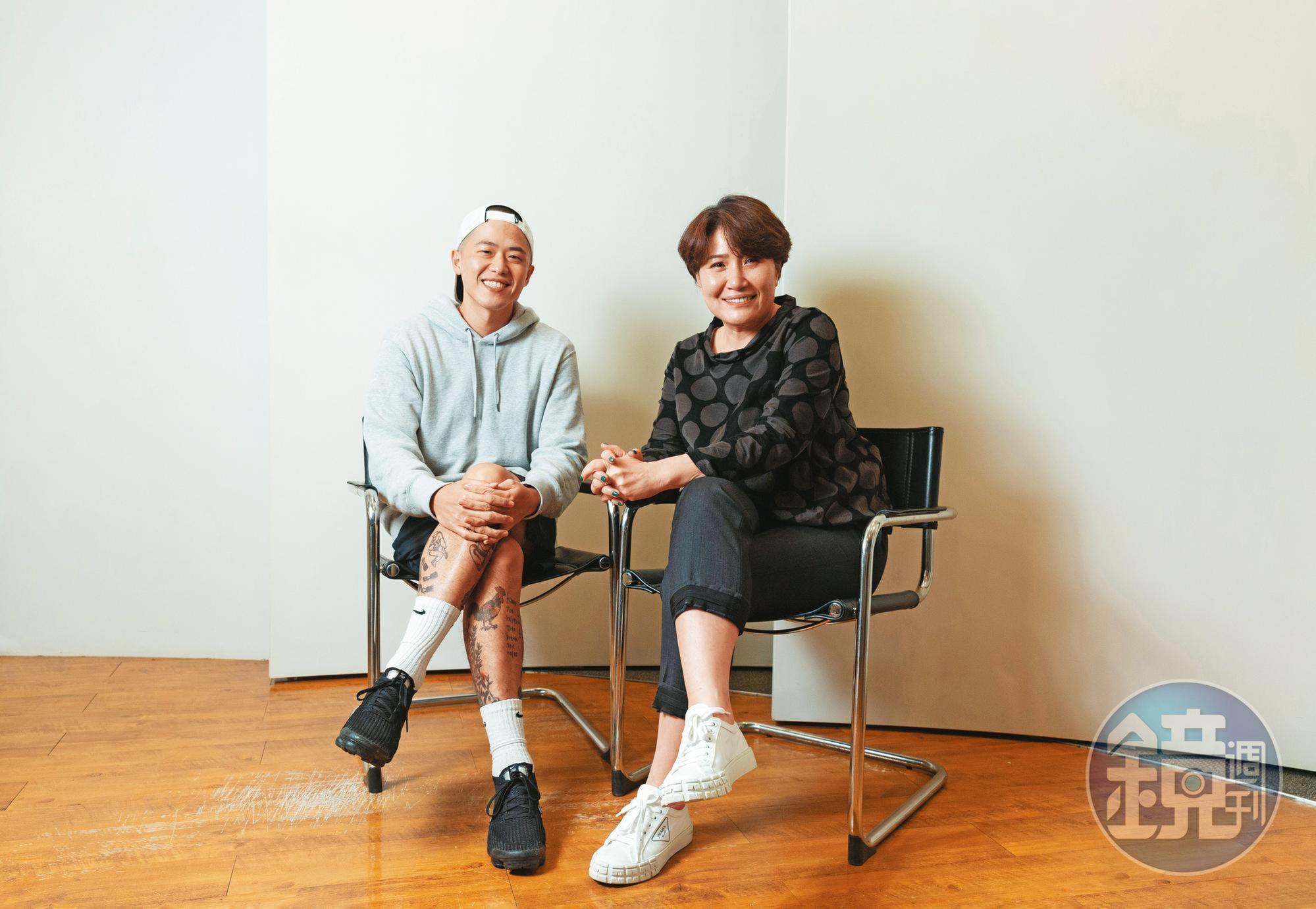 徐譽庭(右)與許智彥(左)二度合作執導新片,兩人分別負責演員表演與畫面調度設計,並共同參與剪接。