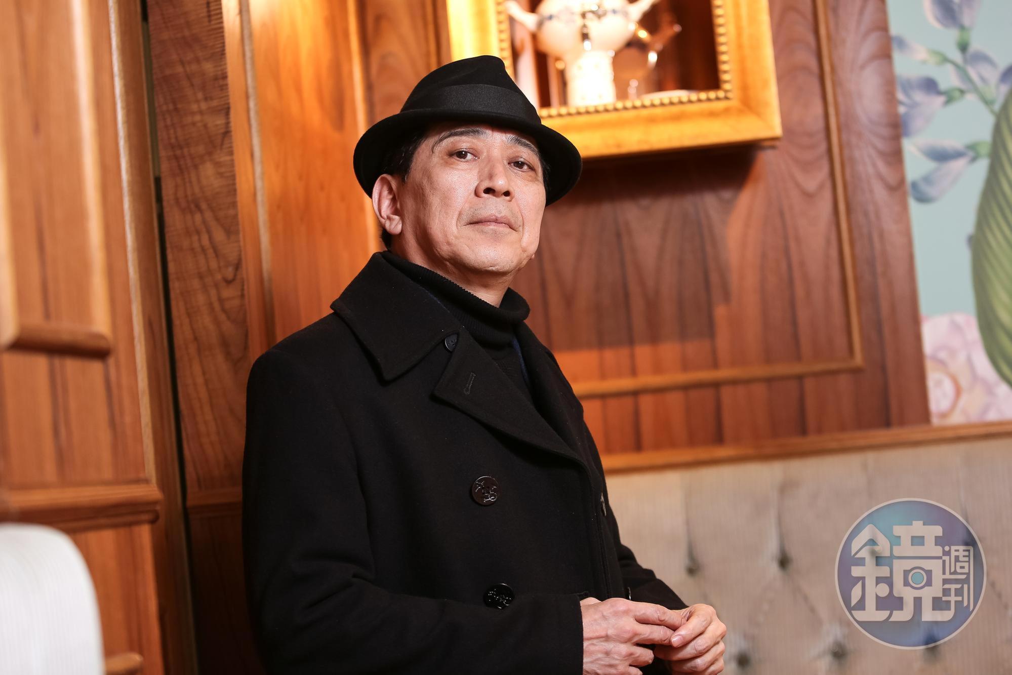高捷的眼神自帶兄弟氣,不過侯孝賢對他說:「跟兄弟還是不要走太近!」這盆冷水澆下來,高捷醒了八分。