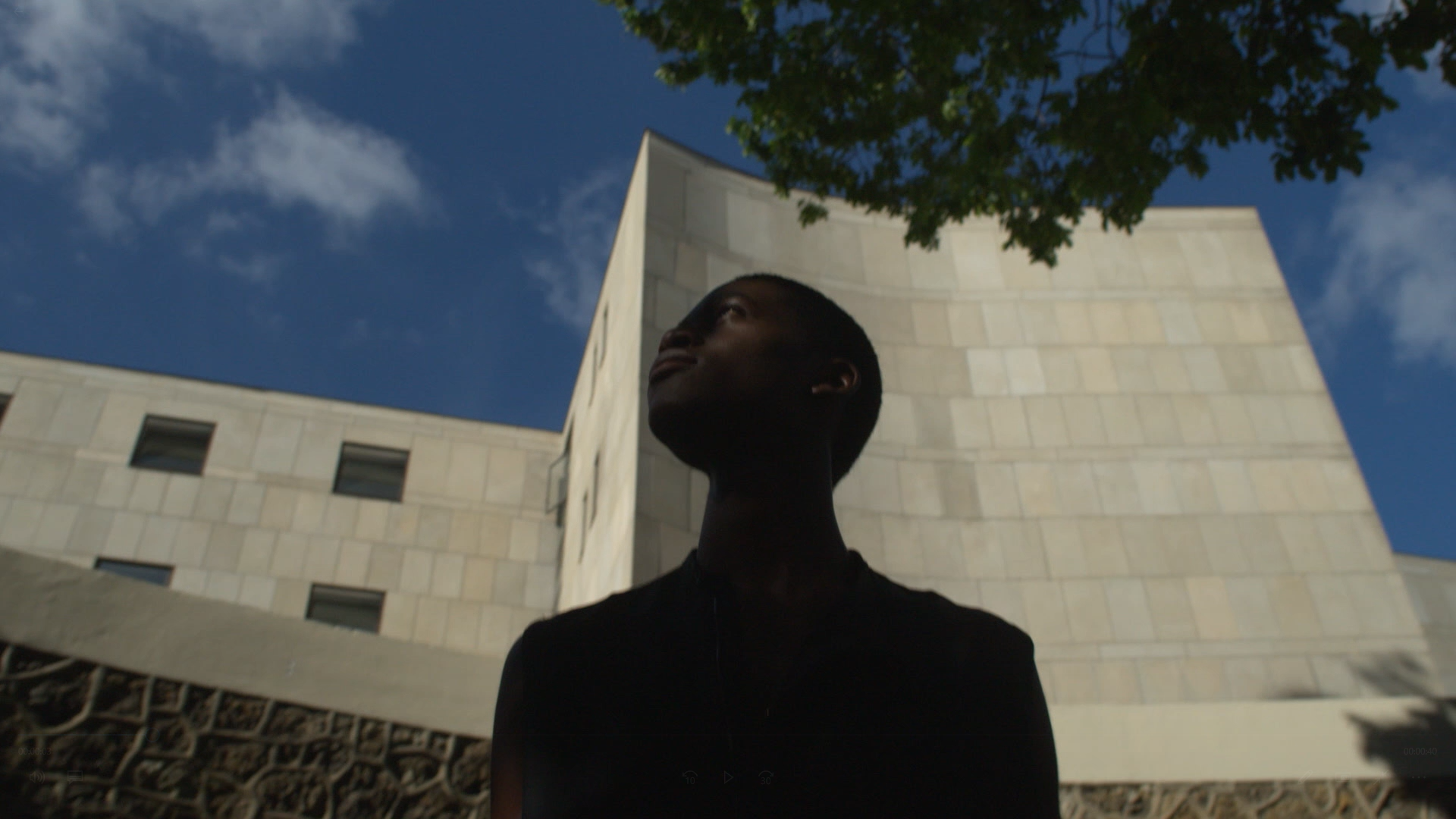 Peter Wu SS21春夏系列大片，以坦率而無畏的自由、極簡卻不失質感，完成第5季創作。（Peter Wu提供）