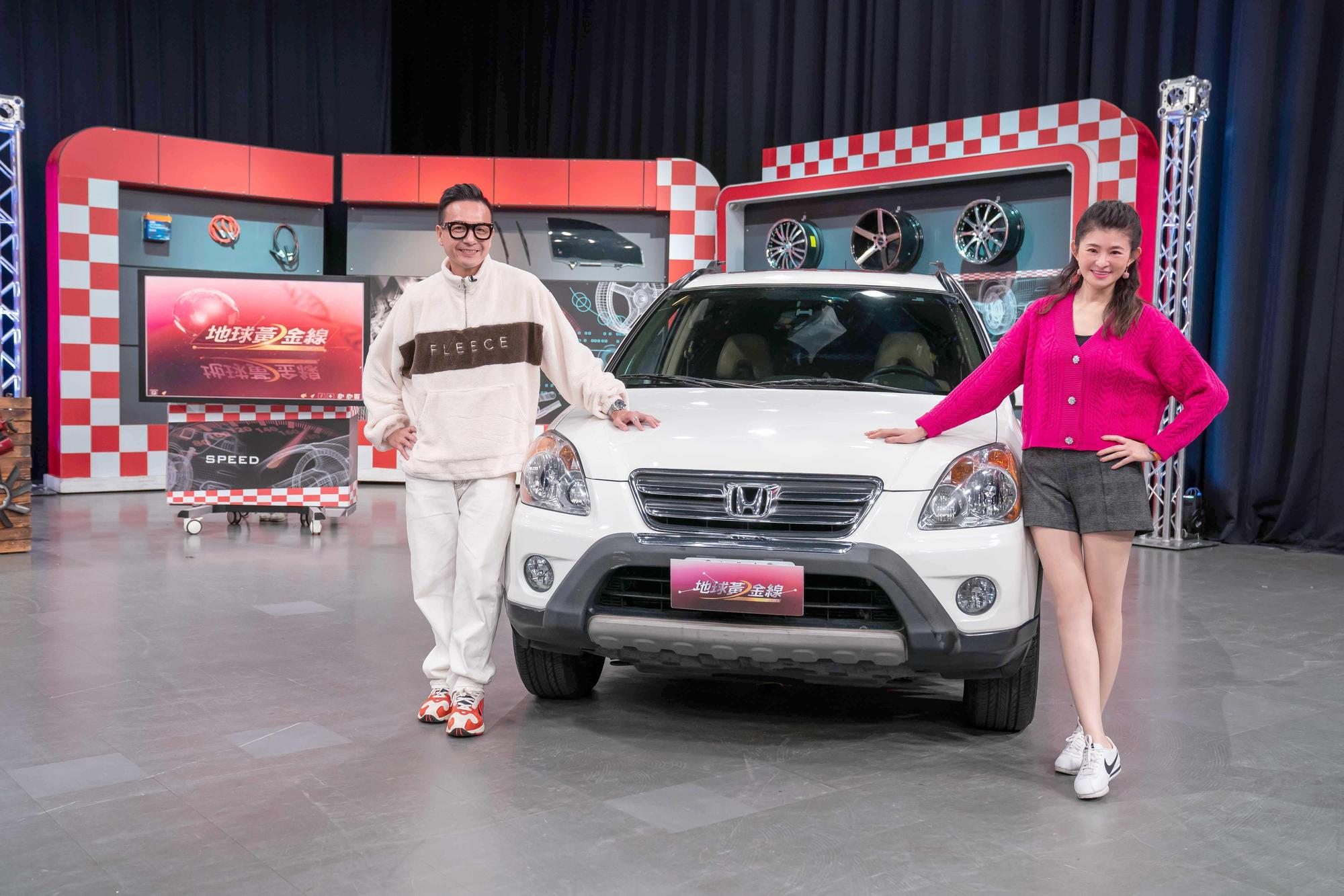 小鐘開的CR-V車齡已經15年，里程數竟不到7萬公里。（TVBS提供）