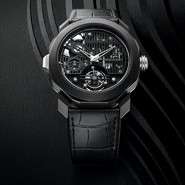 Octo Roma Carillon Tourbillon｜錶徑44mm／黑色DLC鈦金屬錶殼／時間指示、三問報時、陀飛輪裝置、動力儲存指示／BVL428手上鏈機芯／建議售價：約NT$ 8,050,000（全球限量15只） 