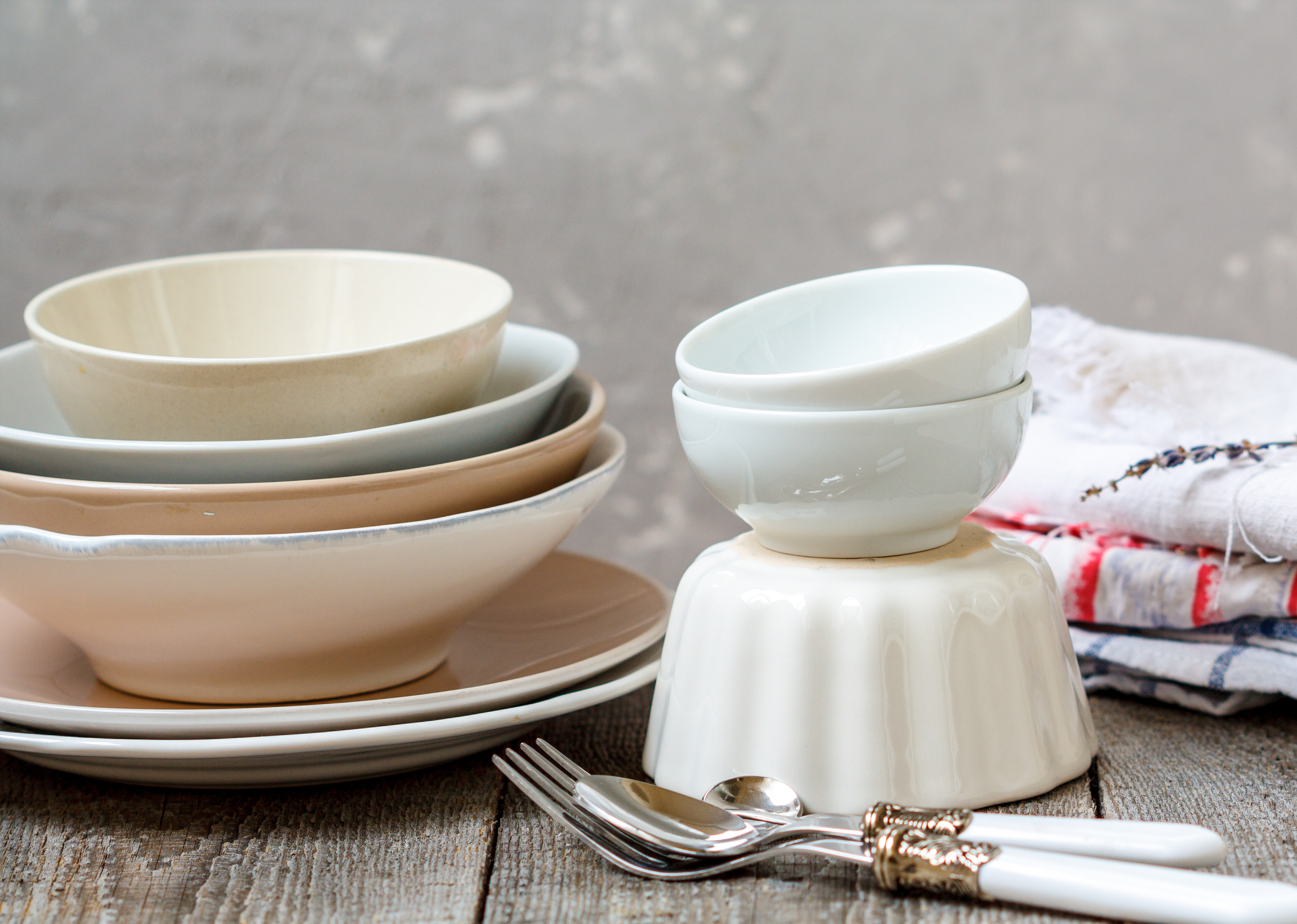 大年初一若不慎打破碗盆，快用這招防漏財。（示意圖，東方IC）