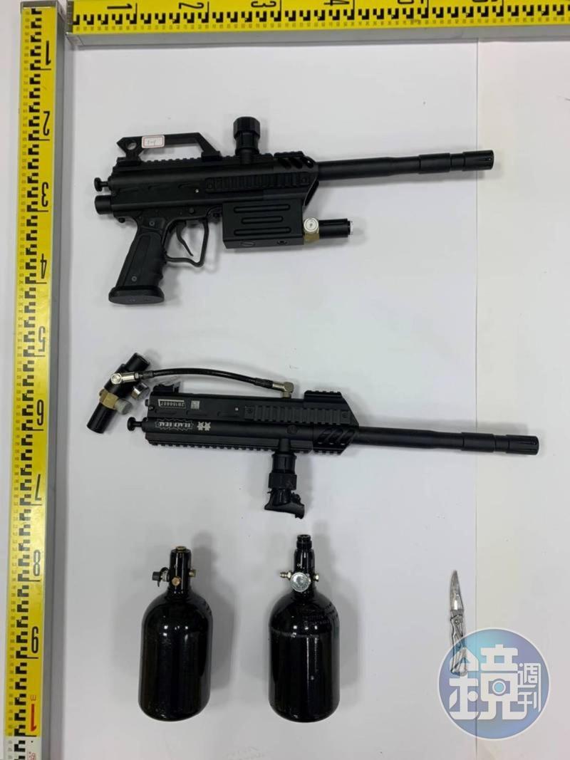 警方現場查扣的空氣槍，僅能發射鋼珠，並非外傳槍擊案。