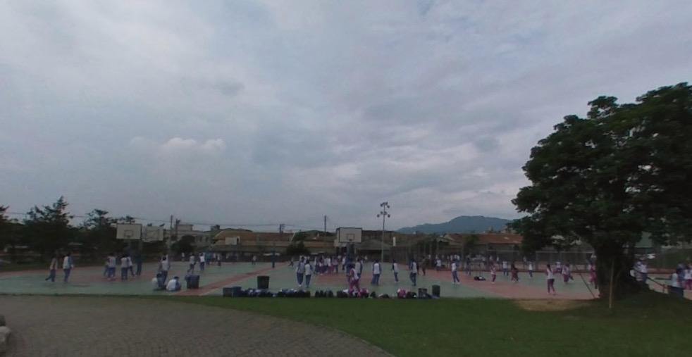 黃姓少女上高中後認識了同齡的羅姓少女，受到對方影響也成為好友。（翻攝自Google地圖）