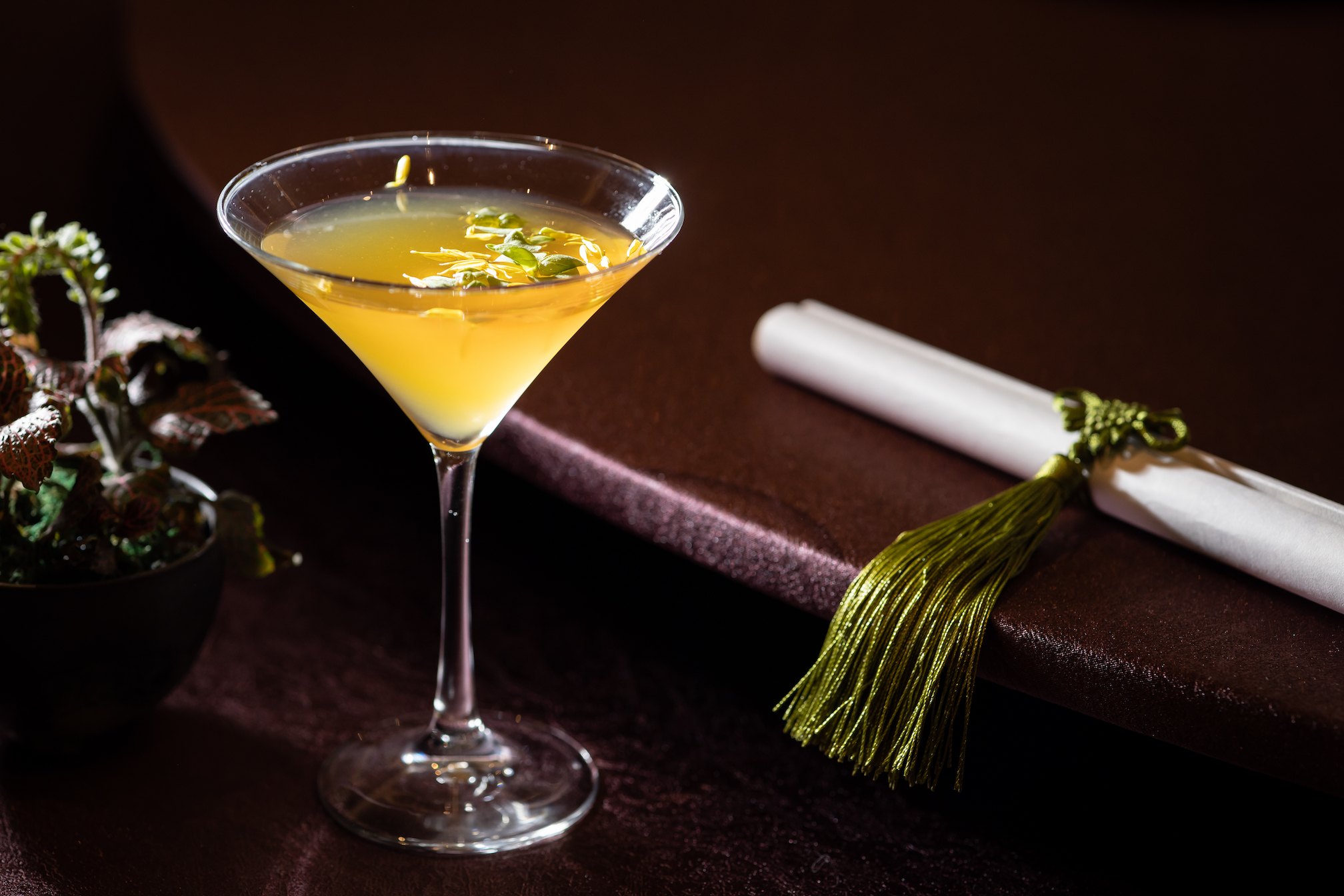 陳紹與花雕為底,加入金桔、檸檬與梅汁,陳香尾韻中帶酸甜。