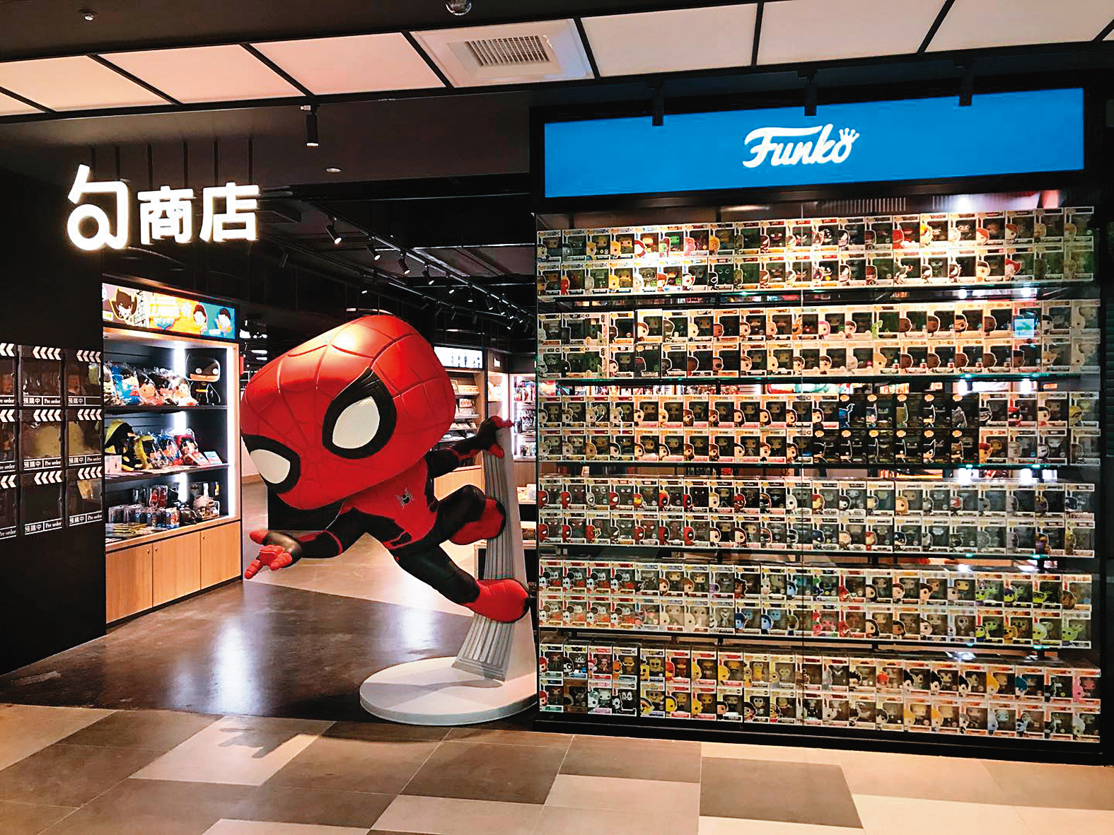 新光影城旗下「句商店」通路遍及北中南，是台灣影城中最大的電影周邊商品銷售連鎖店。（翻攝自桃園句商店臉書）
