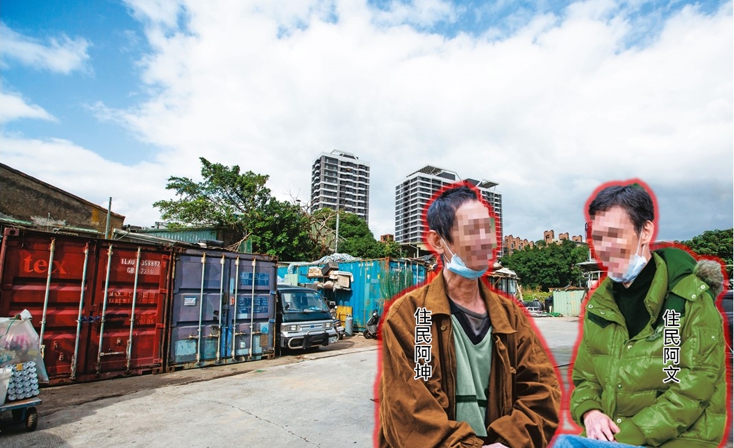 南港貨櫃屋隱藏在台北市民大道的自助洗車場旁，多數住民是早出晚歸的工人，即便當地人也不易發現人群聚居的痕跡。（當事人服裝已變色處理）