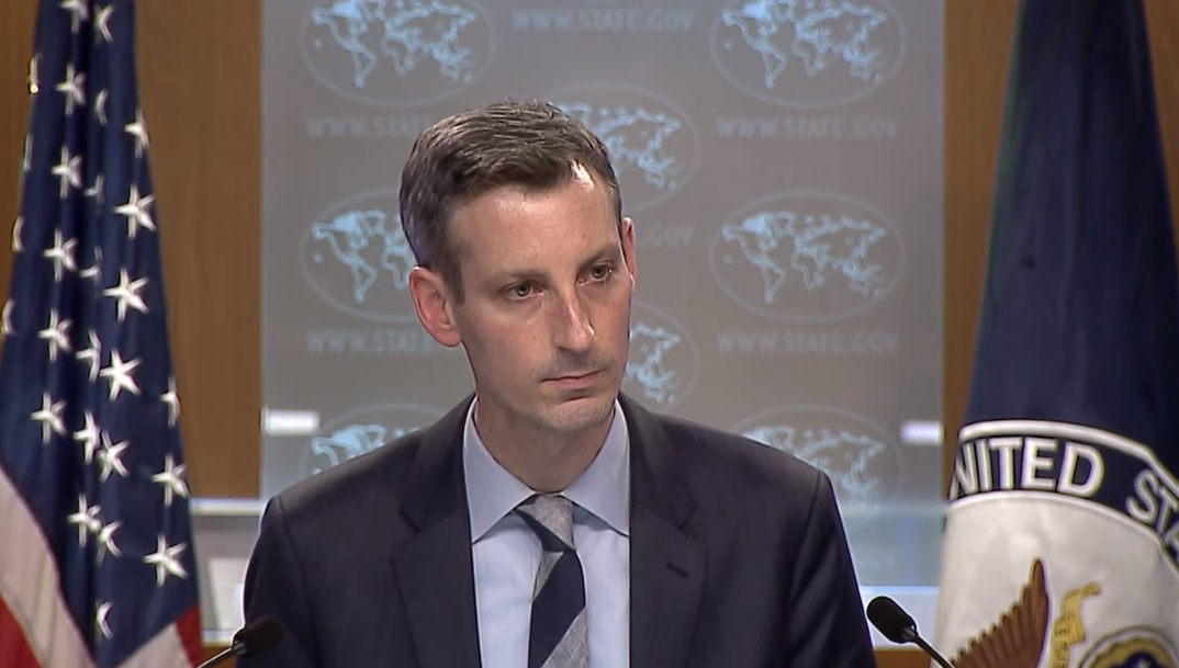 美國國務院發言人普萊斯3日被問及拜登政府是否仍支持一個中國政策。（翻攝 U.S. Department of State YouTube影片）