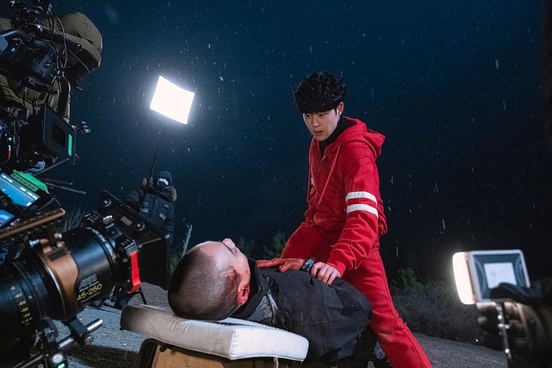 趙炳圭主演韓劇《驅魔麵館》知名度暴漲,但所賺酬勞都交給父母管理。(翻攝自趙炳圭Instagram)