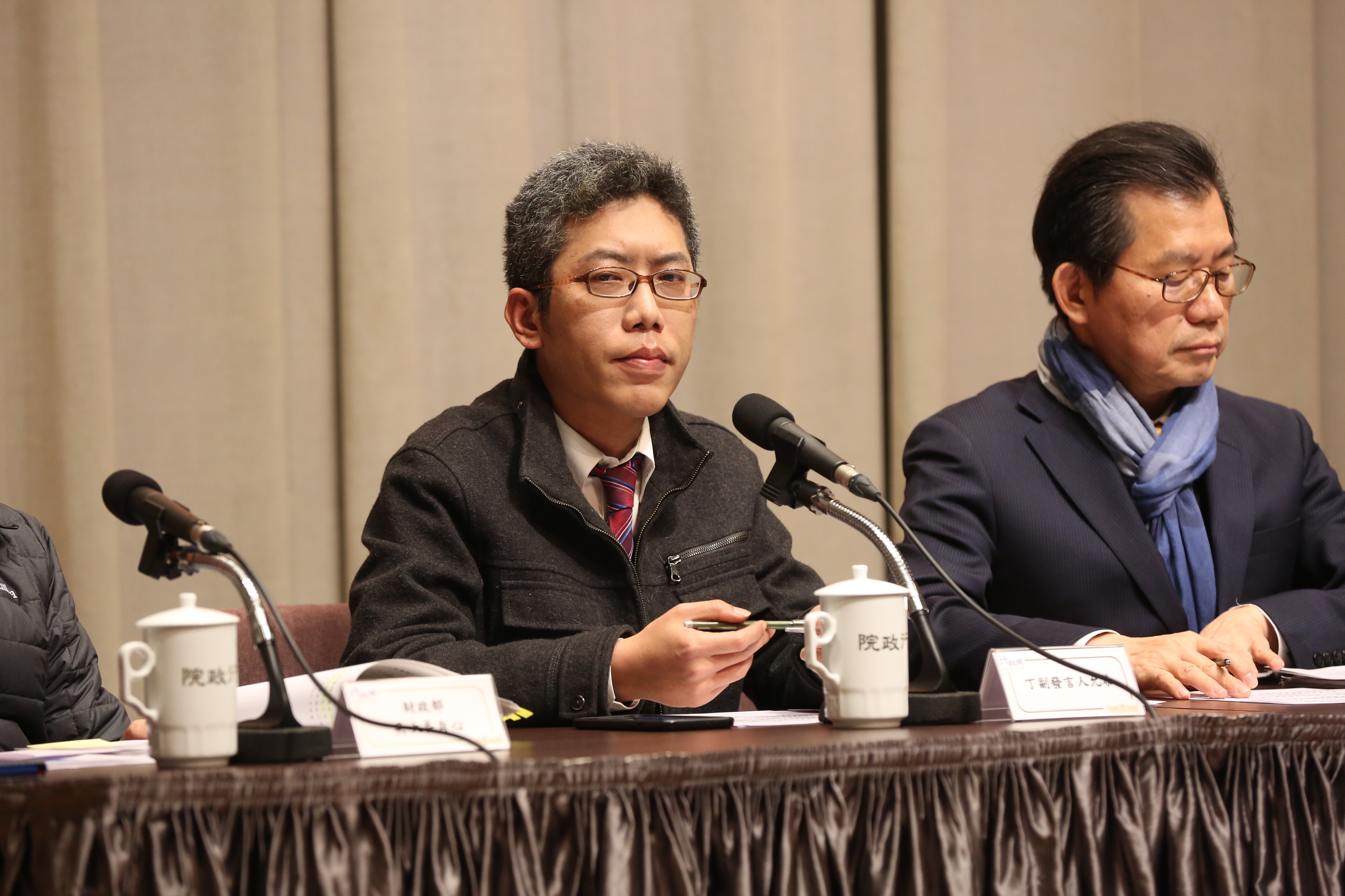 前總統府發言人丁允恭因不滿Y女當時的男友A男去找自己前妻控訴，怒嗆Y女法院見。（本刊資料照）