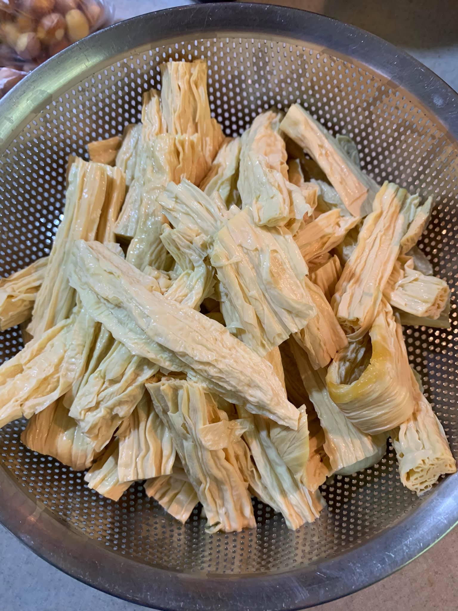 這道菜會用到大量腐竹。