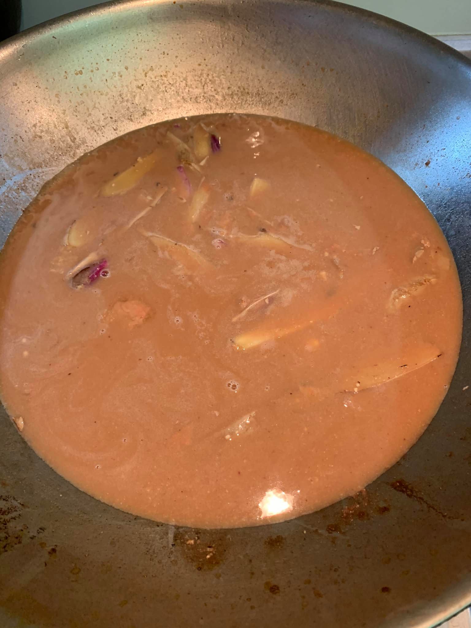 加入其他醬料及水調味。