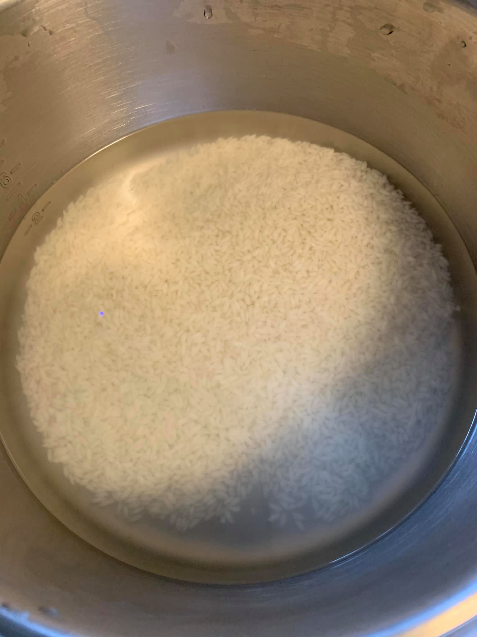圓糯米泡水1小時。