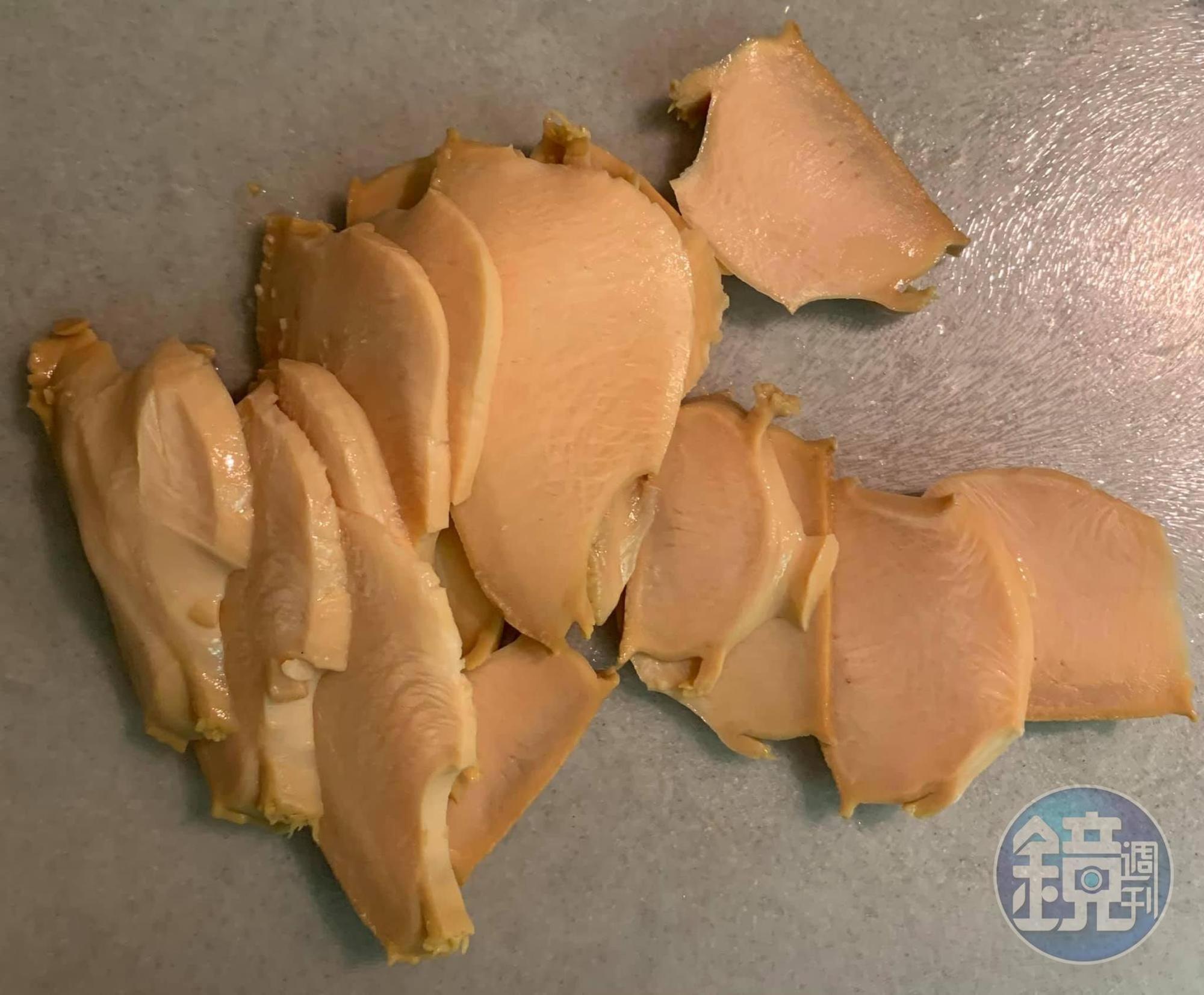 鮑魚全部切片。