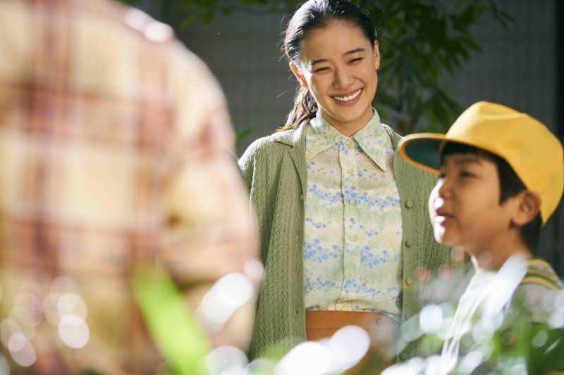 《我啊，走自己的路》年輕時的桃子，懷抱著夢想成家立業。（天馬行空）