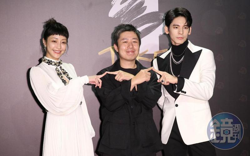 謝欣穎與林柏宏2020年因《怪胎》入圍金馬獎男、女主角獎,與導演廖明毅一起走紅毯。(本刊資料照)