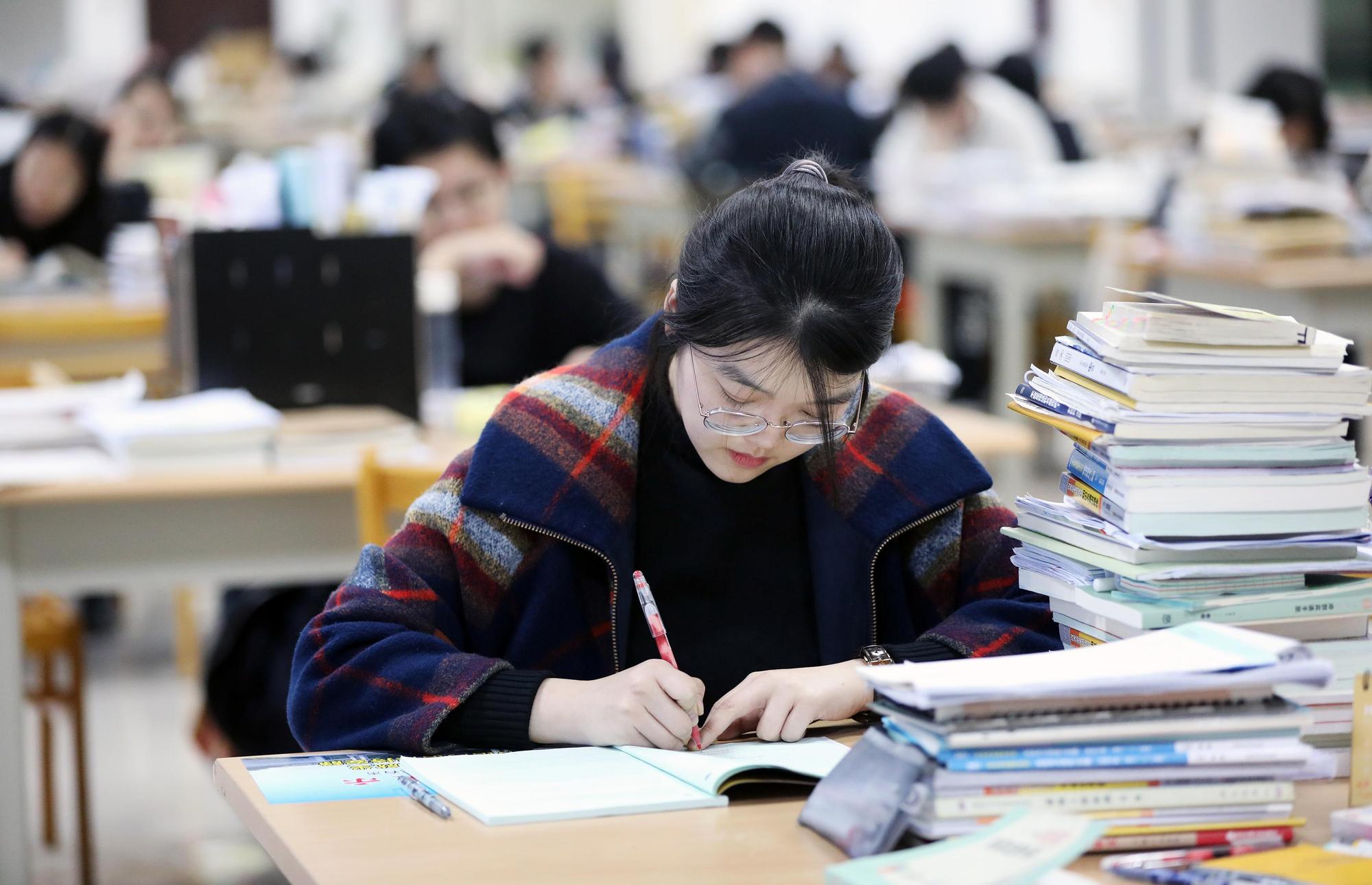 心理師建議,目標要具體一點,除了訂出來之外,可行性、階段性的目標為何。圖為示意圖。(東方IC)