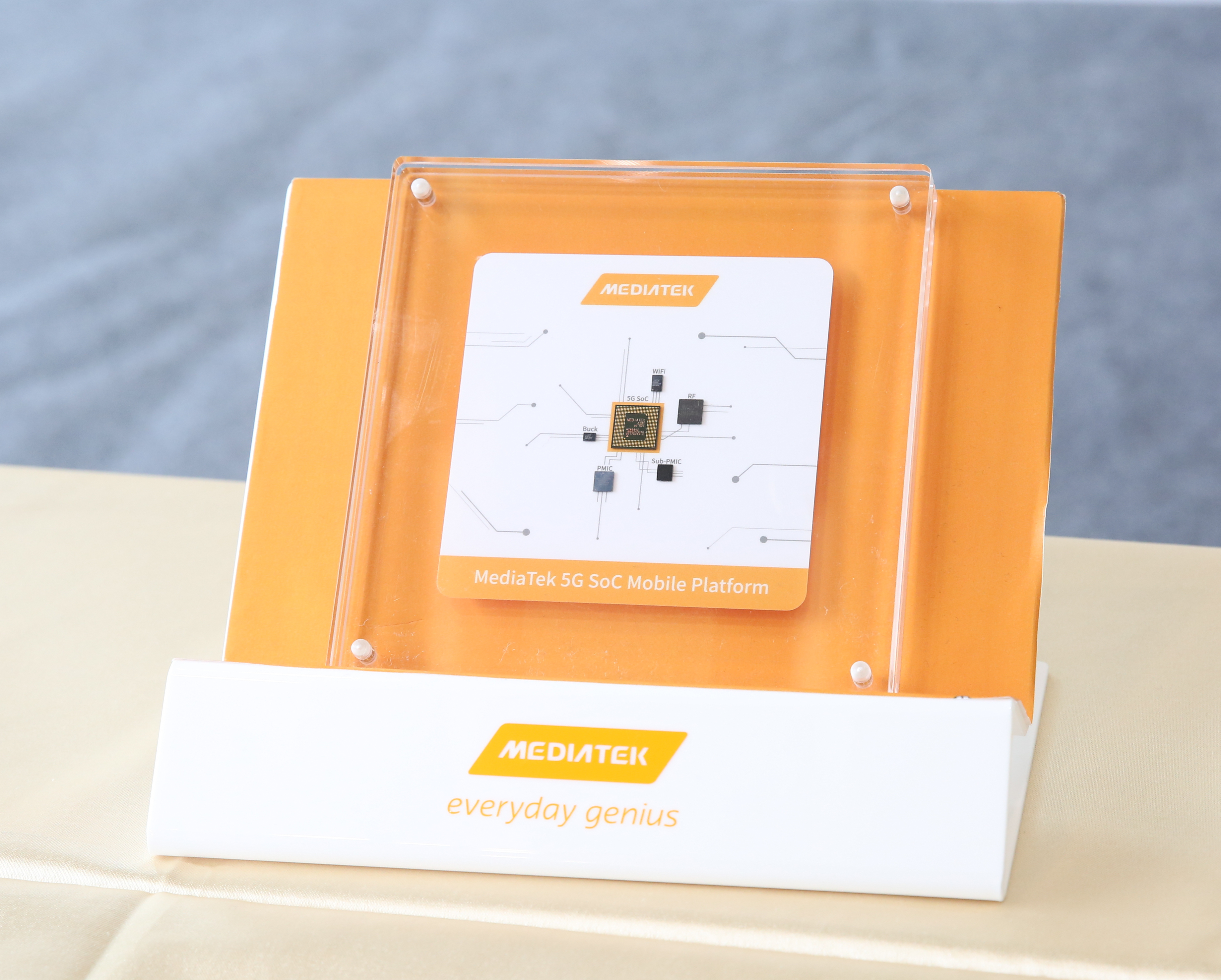 聯發科領先高通推出5G單晶片「天璣1000」。