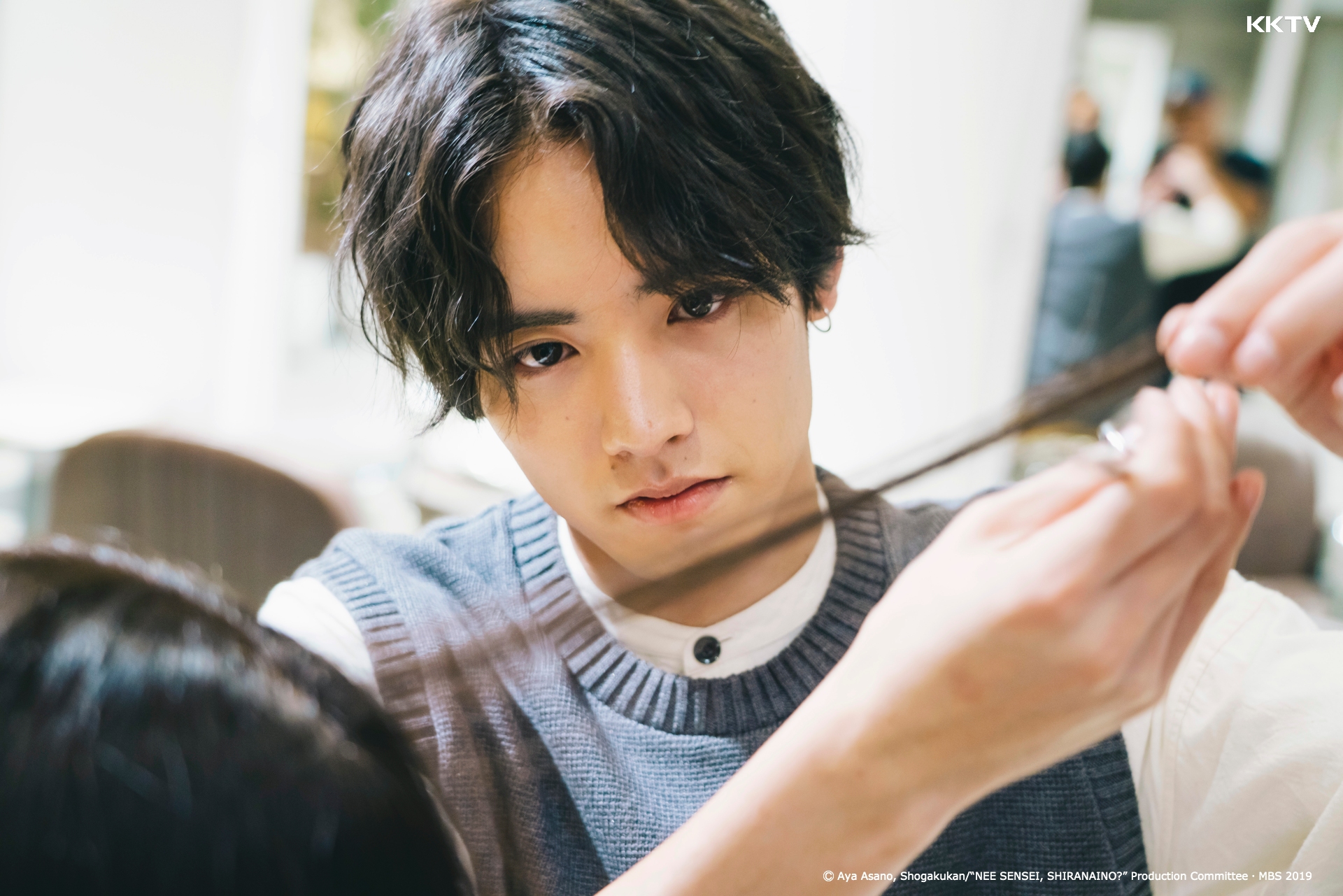 赤楚衛二過去的作品也受到粉絲矚目，主演的《老師，妳不知道嗎？》等作品在影音平台觀看人次跟著暴漲。（KKTV提供）