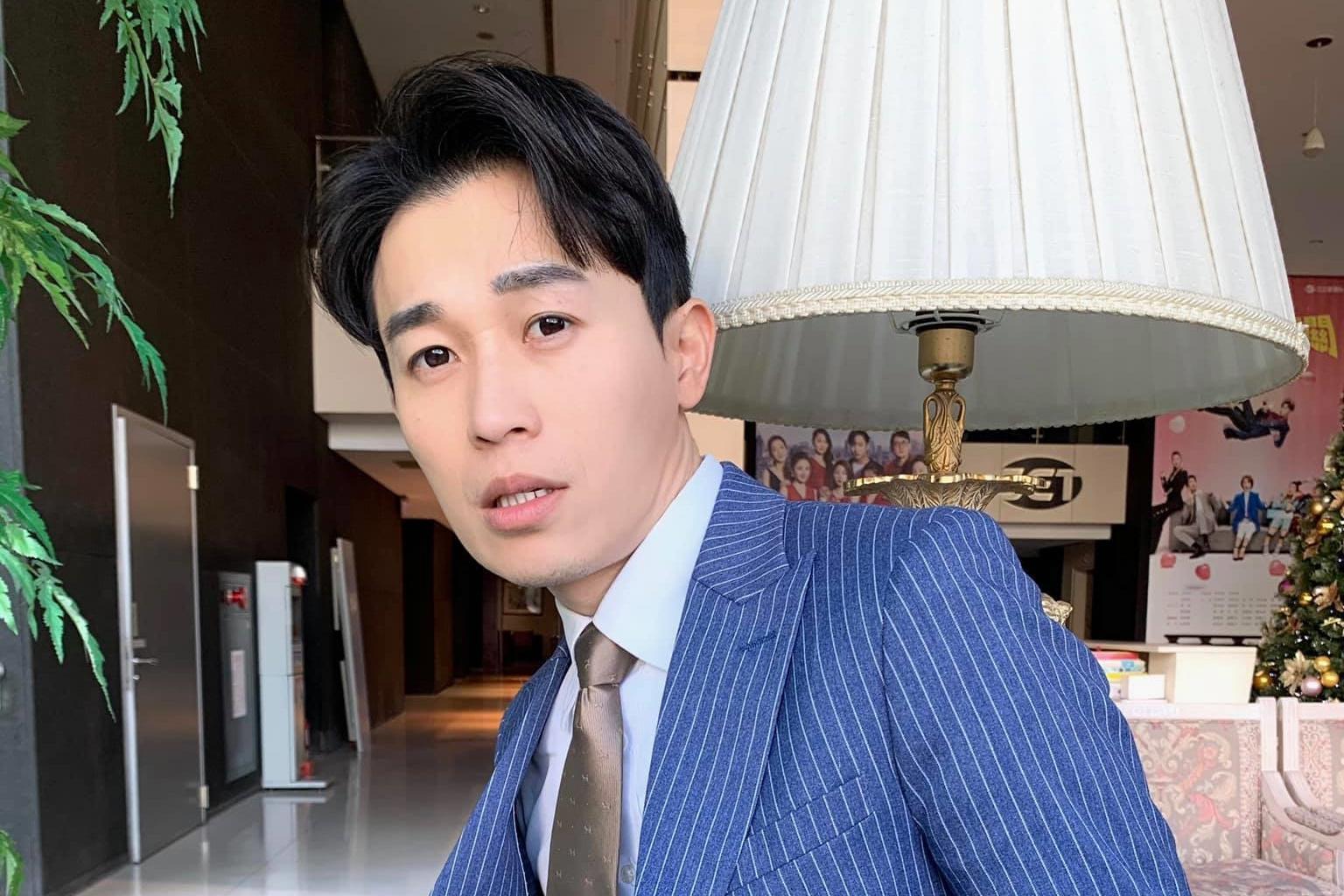 三立新聞台的「鮮肉主播」黃家緯在臉書上自曝遭騷擾經歷。(翻攝自黃家緯臉書)