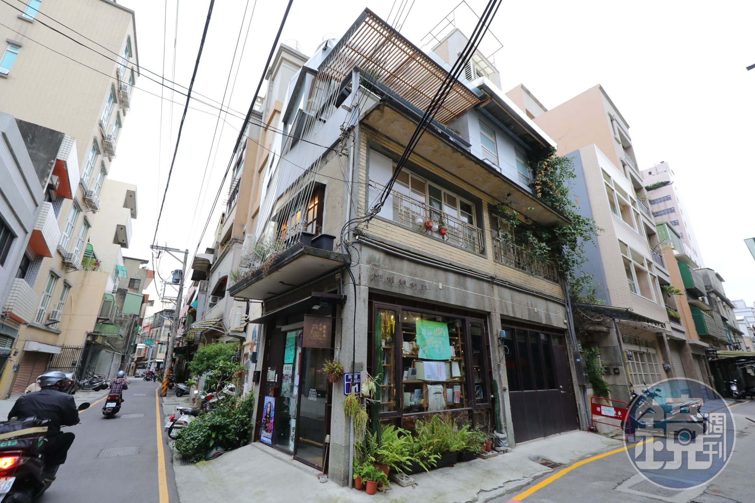 江山藝改所隱身在巷弄民宅裡。