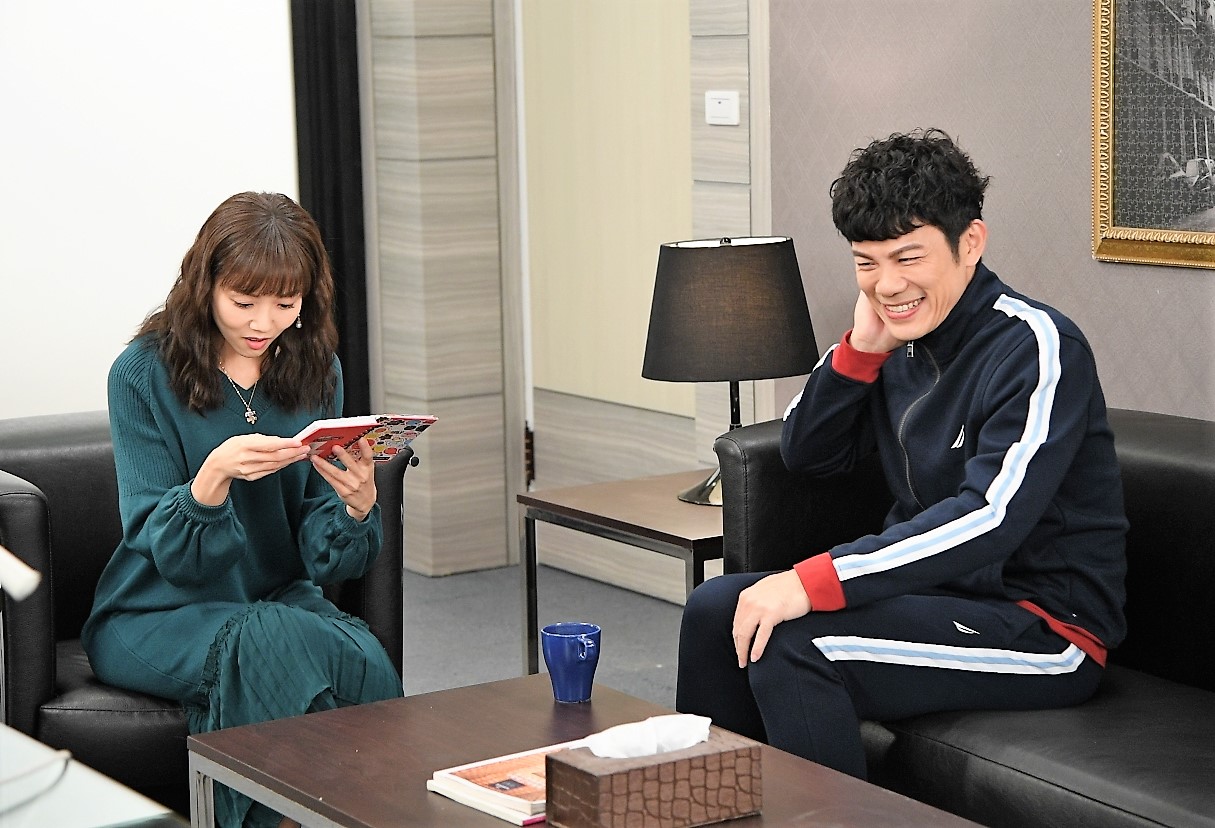 陳志強（右）在《天之嬌女》演活自閉性格。（三立提供）