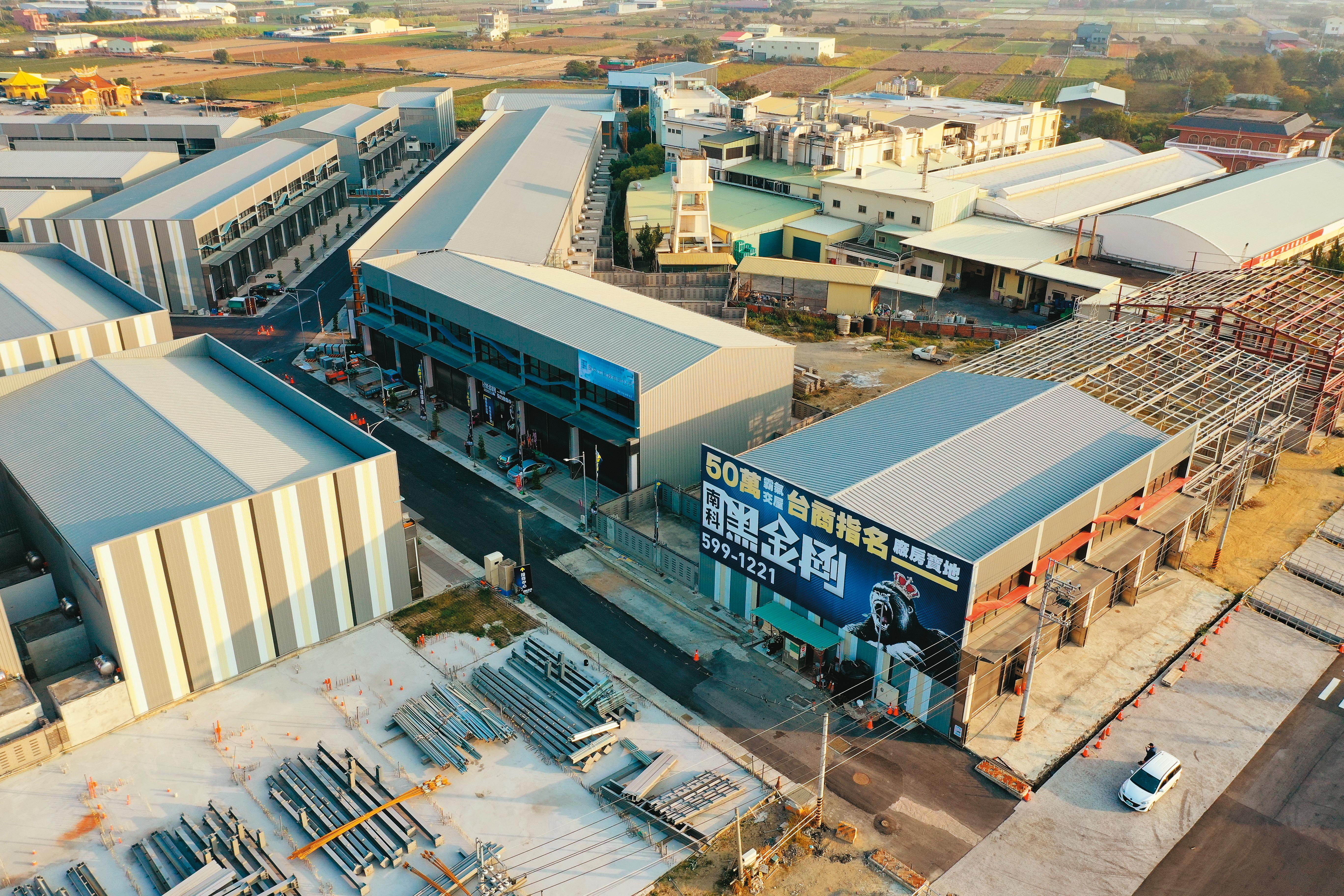 佳和集團近來不斷虧損,還將公司的土地改建成「南科黑金剛智慧園區」(圖)出售。