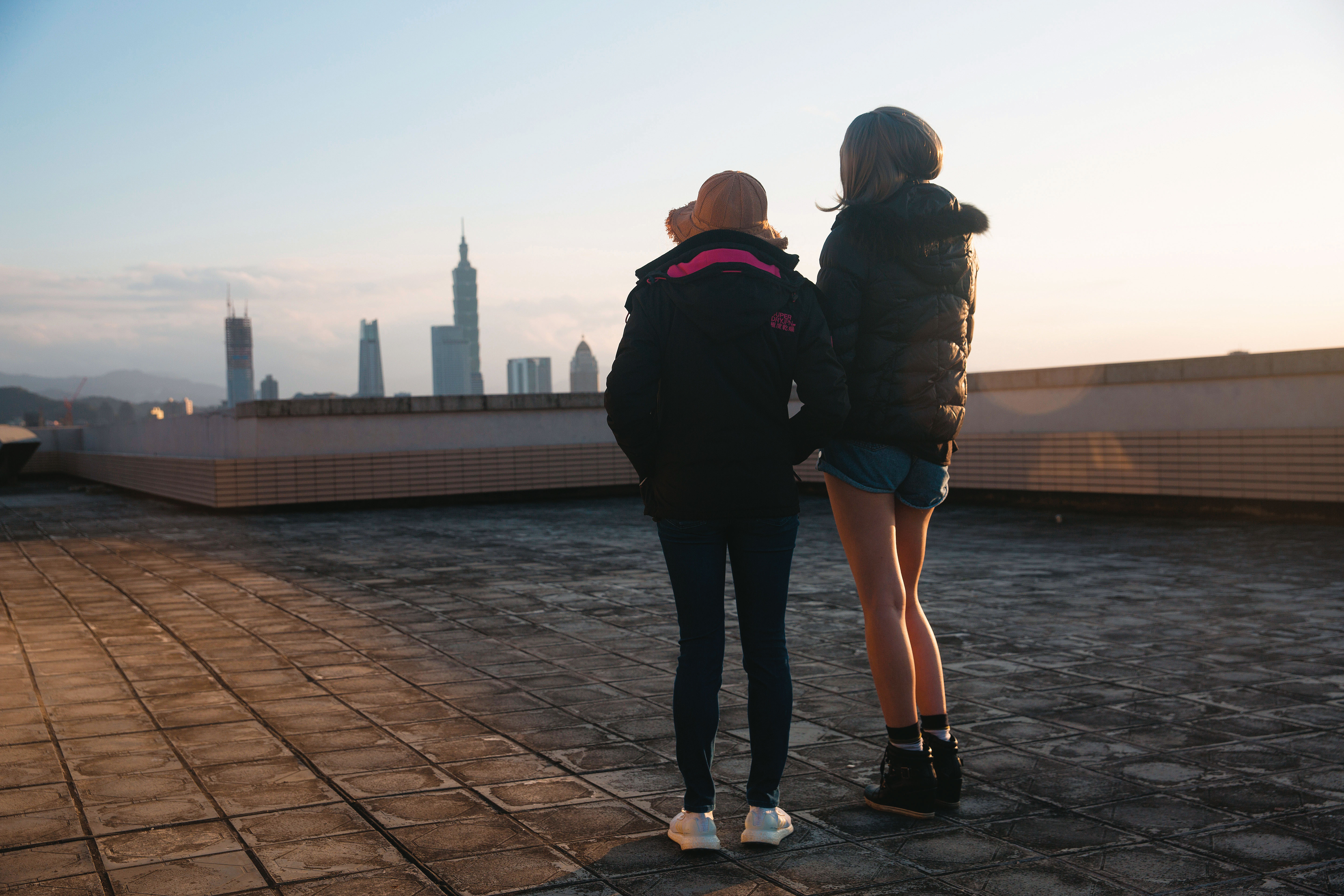 2名遭騙財騙色的女子出面踢爆洪男行徑,並準備提告。