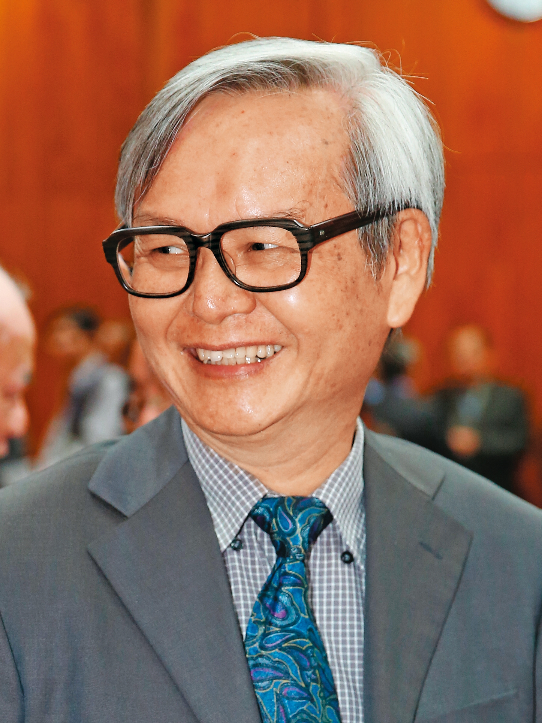翁茂鍾筆記本寫著3次找現任懲戒法官洪佳濱(圖)討論案情,司法院准洪緊急退休,遭基層法官罵翻。