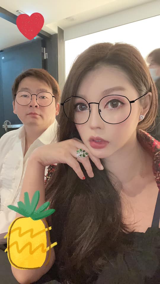 殷琦與老公結婚2年半，非常恩愛。（翻攝自殷琦臉書）
