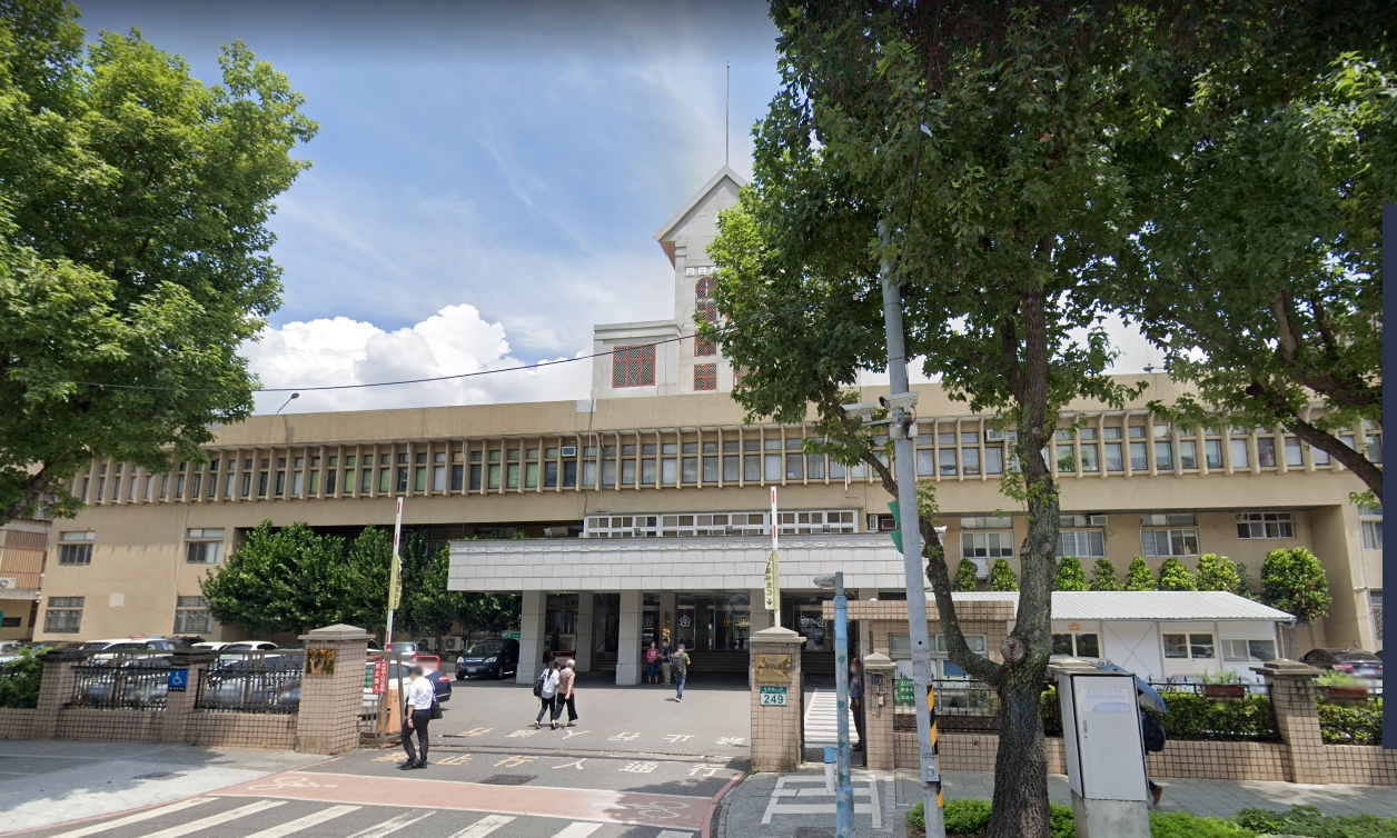 新北地院板橋簡易庭法官調查後,認為連男口出惡言、造成許女身心莫大傷害,應賠償前妻。(翻攝自Google地圖)