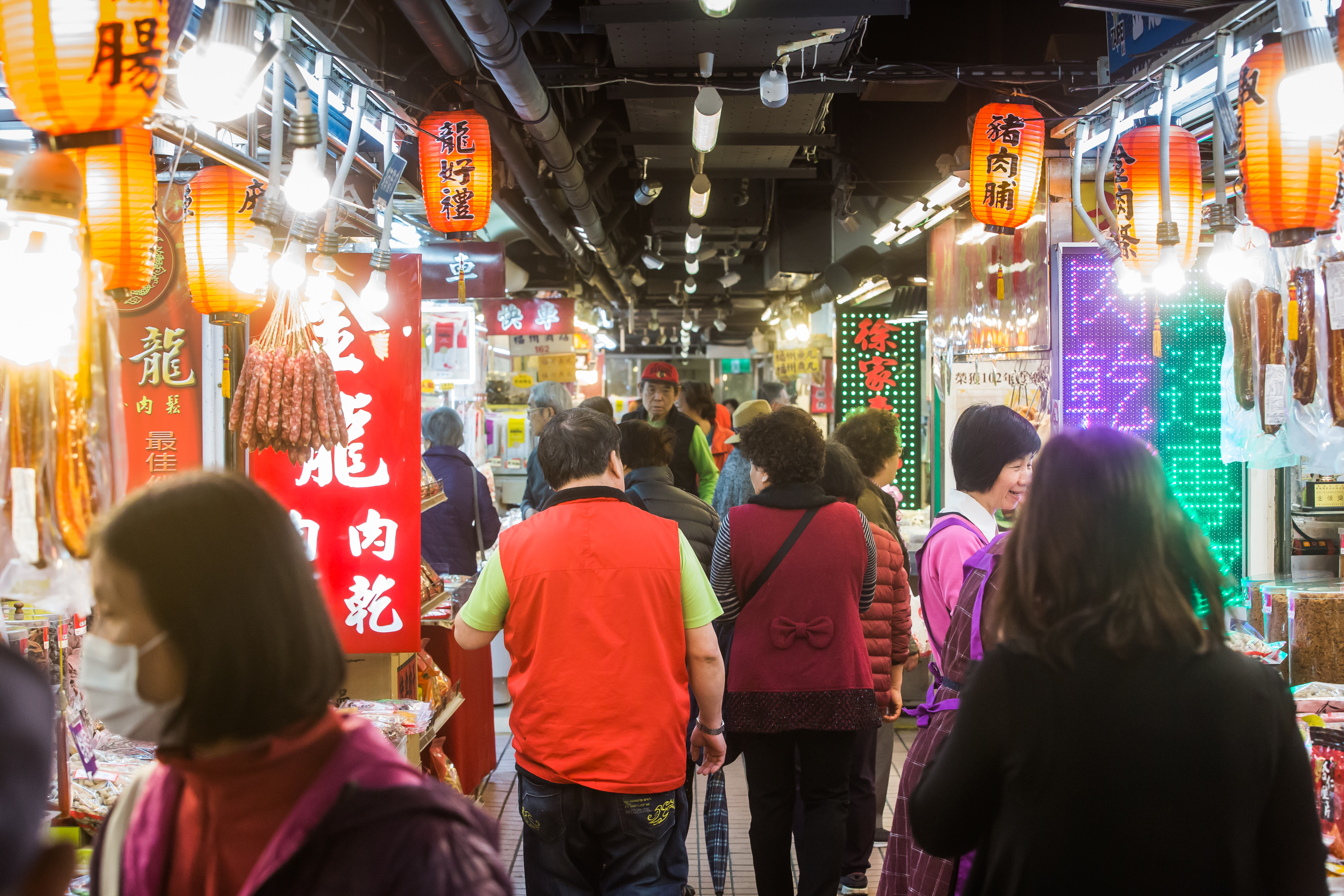 適逢春節連續假期，疾病管制署提醒，民眾應做好個人衛生防護措施，圖為示意圖。（本刊資料照）