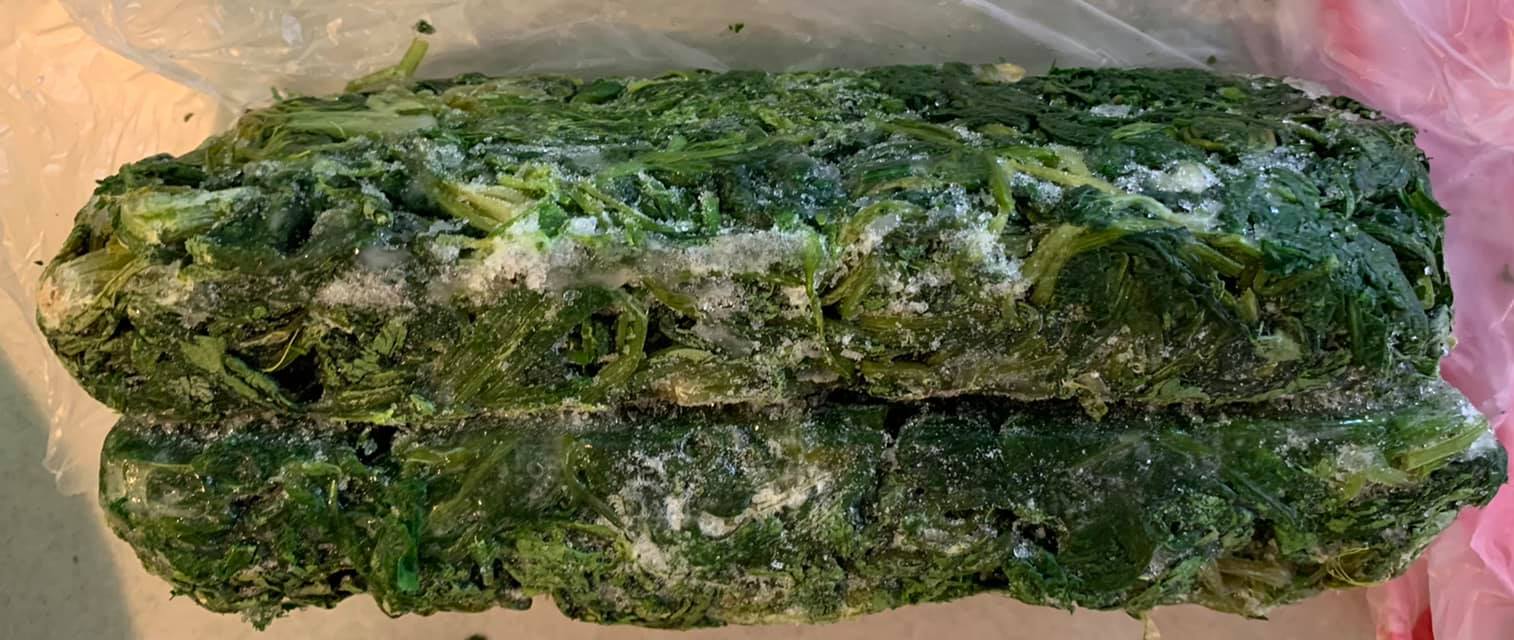 今天用冷凍薺菜，好處是沒有砂子。