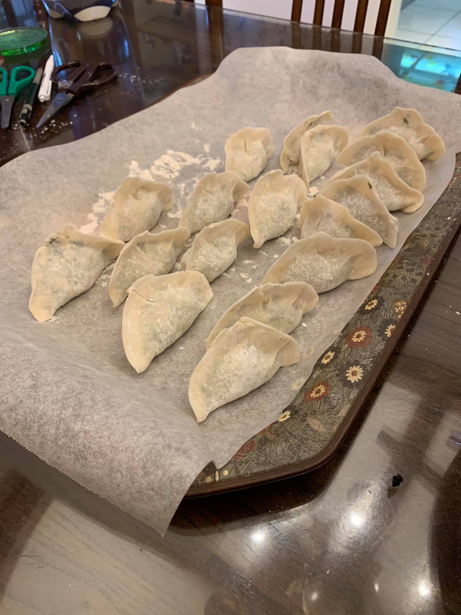 包水餃工程浩大。