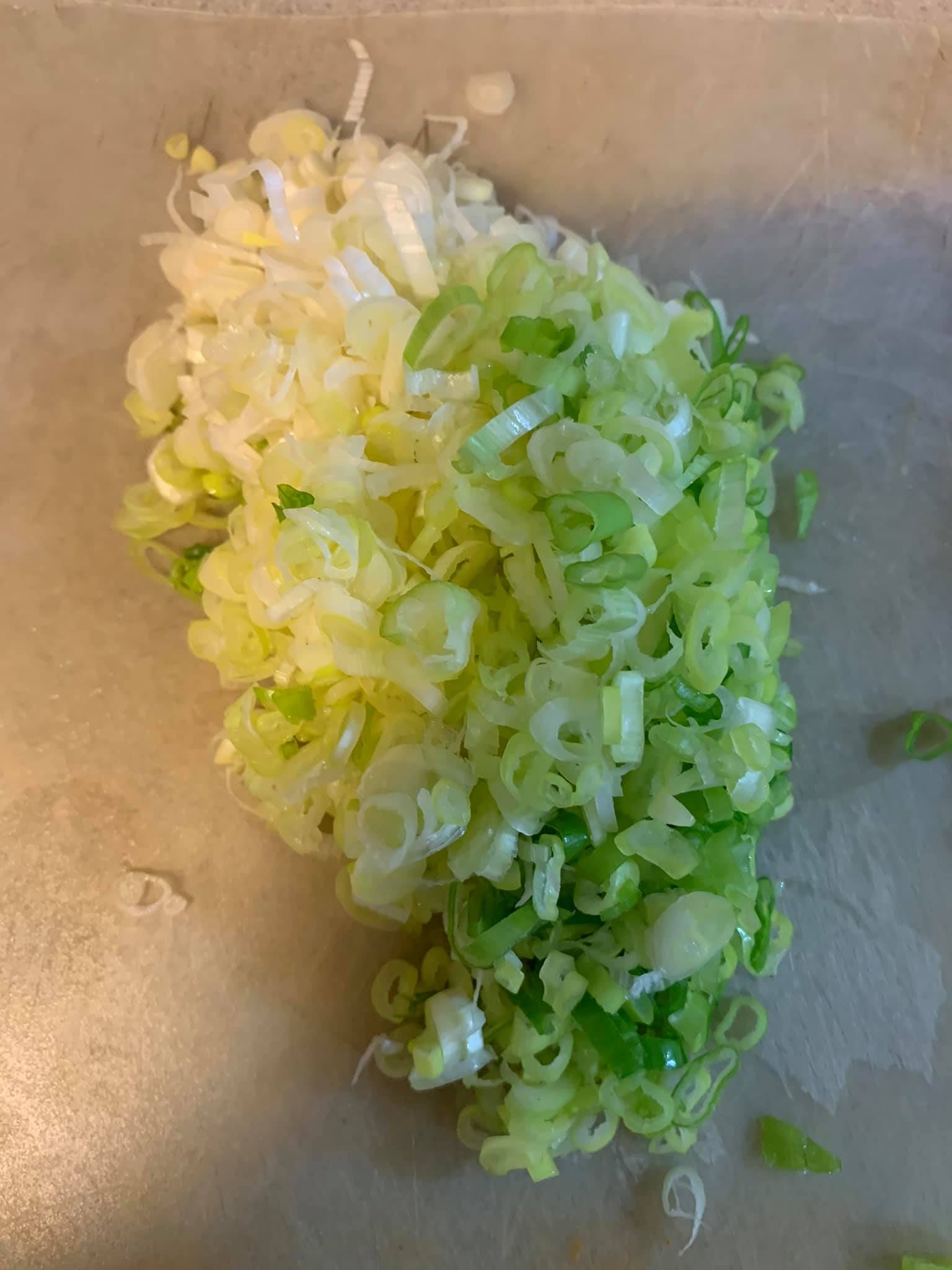 大概準備這些蔥花的量。