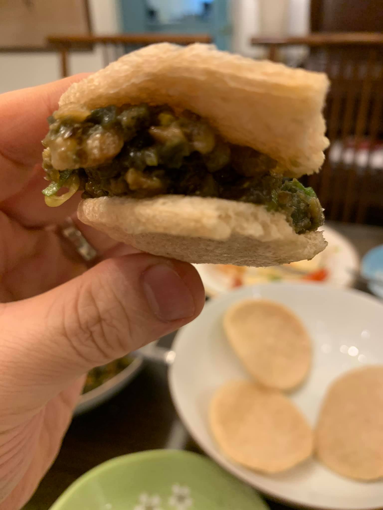 滋味難以言喻，總之非常好吃，尤其下酒。