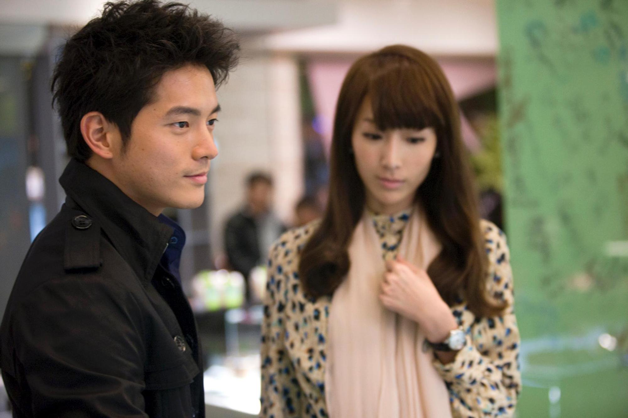 2010年,宥勝(左)與隋棠(右)主演偶像劇《犀利人妻》,雙雙爆紅。(翻攝自《犀利人妻》臉書)