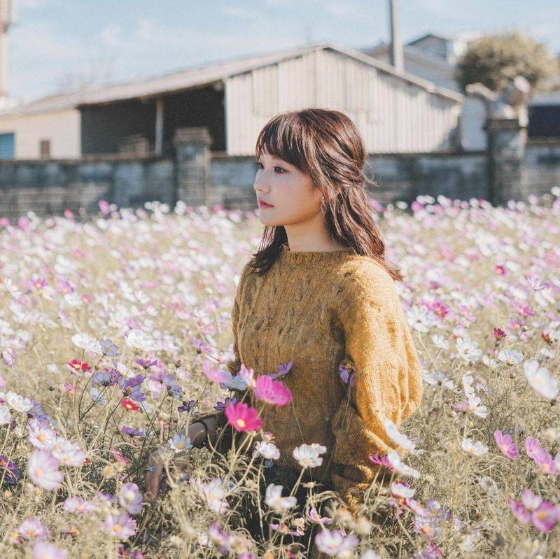 因美妝、旅遊議題走紅的「愛莉莎莎」,委屈表示網友的攻擊不只是酸,是抹黑、貼標籤、汙名化。(翻攝自愛莉莎莎IG)